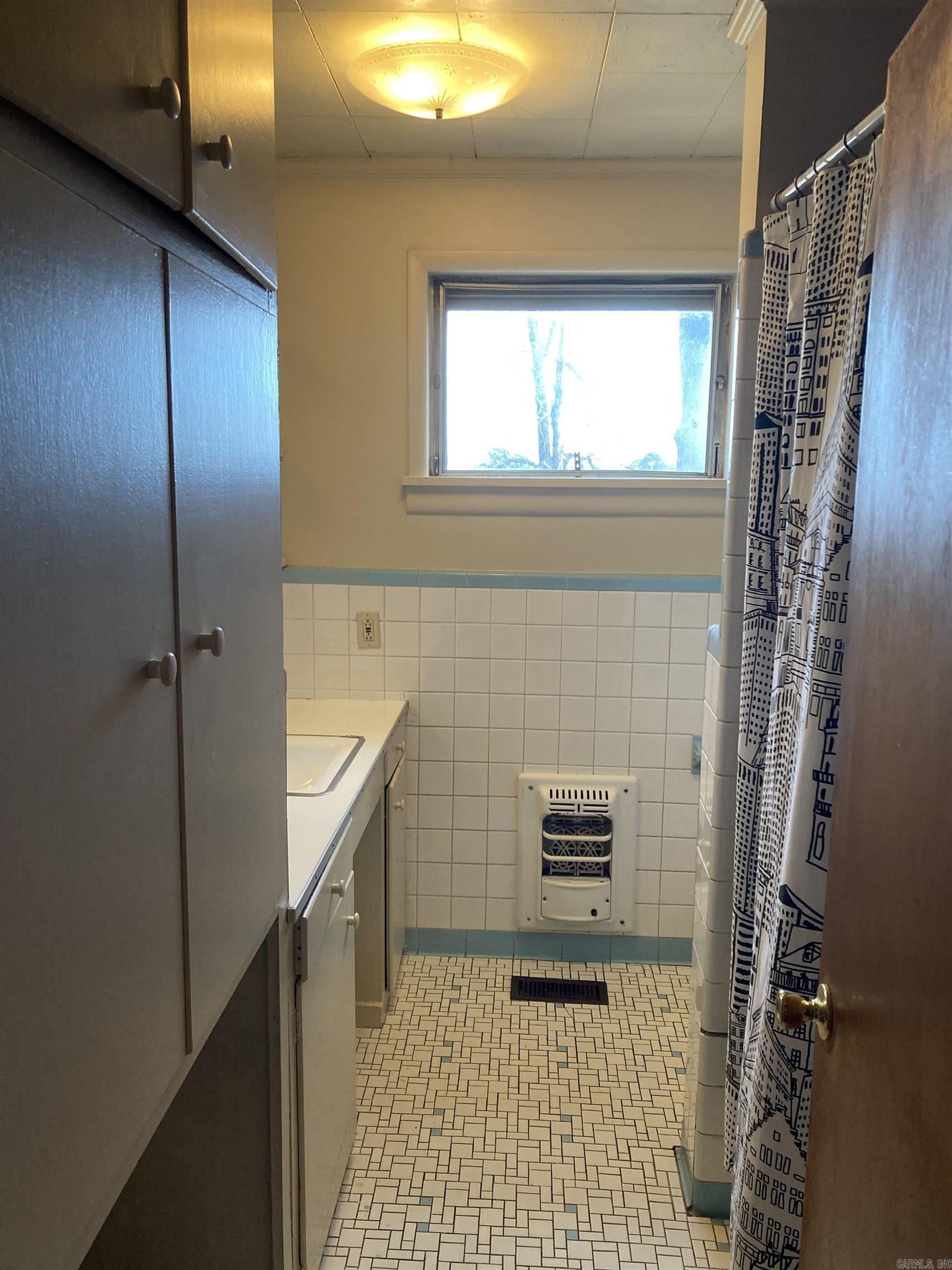 Powers WM T - Residential Lease