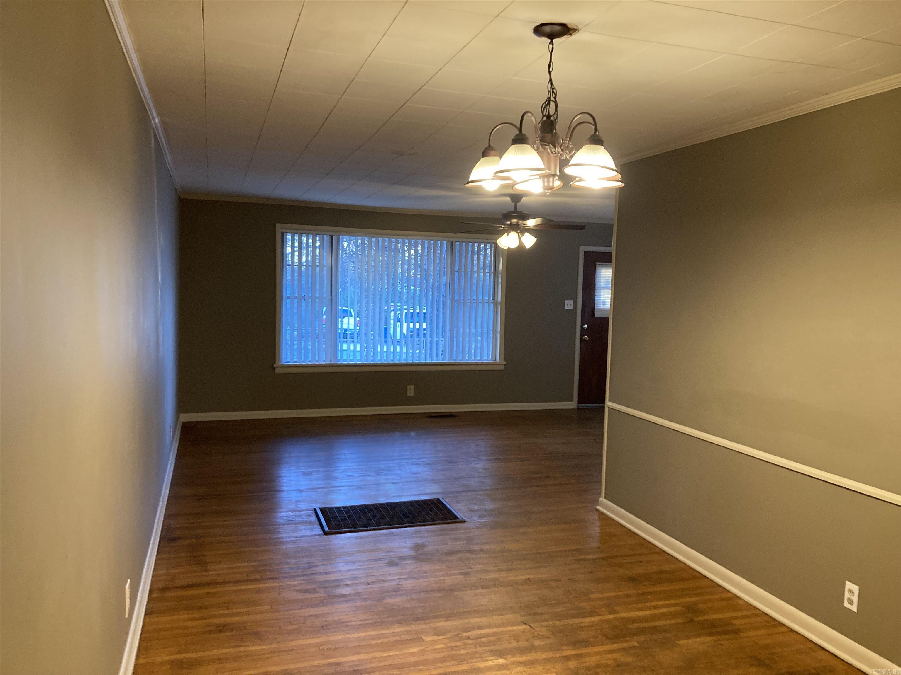 Powers WM T - Residential Lease