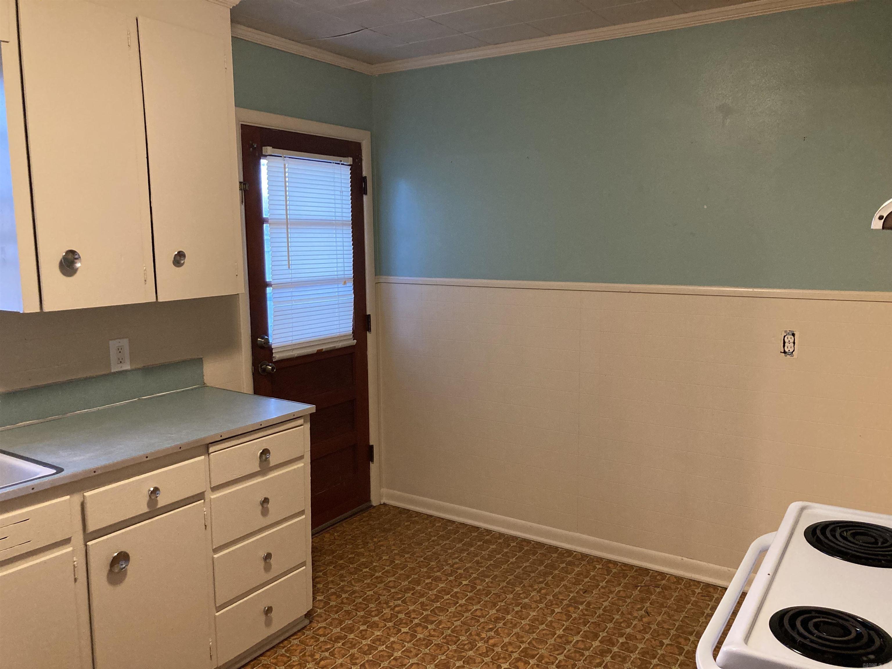 Powers WM T - Residential Lease