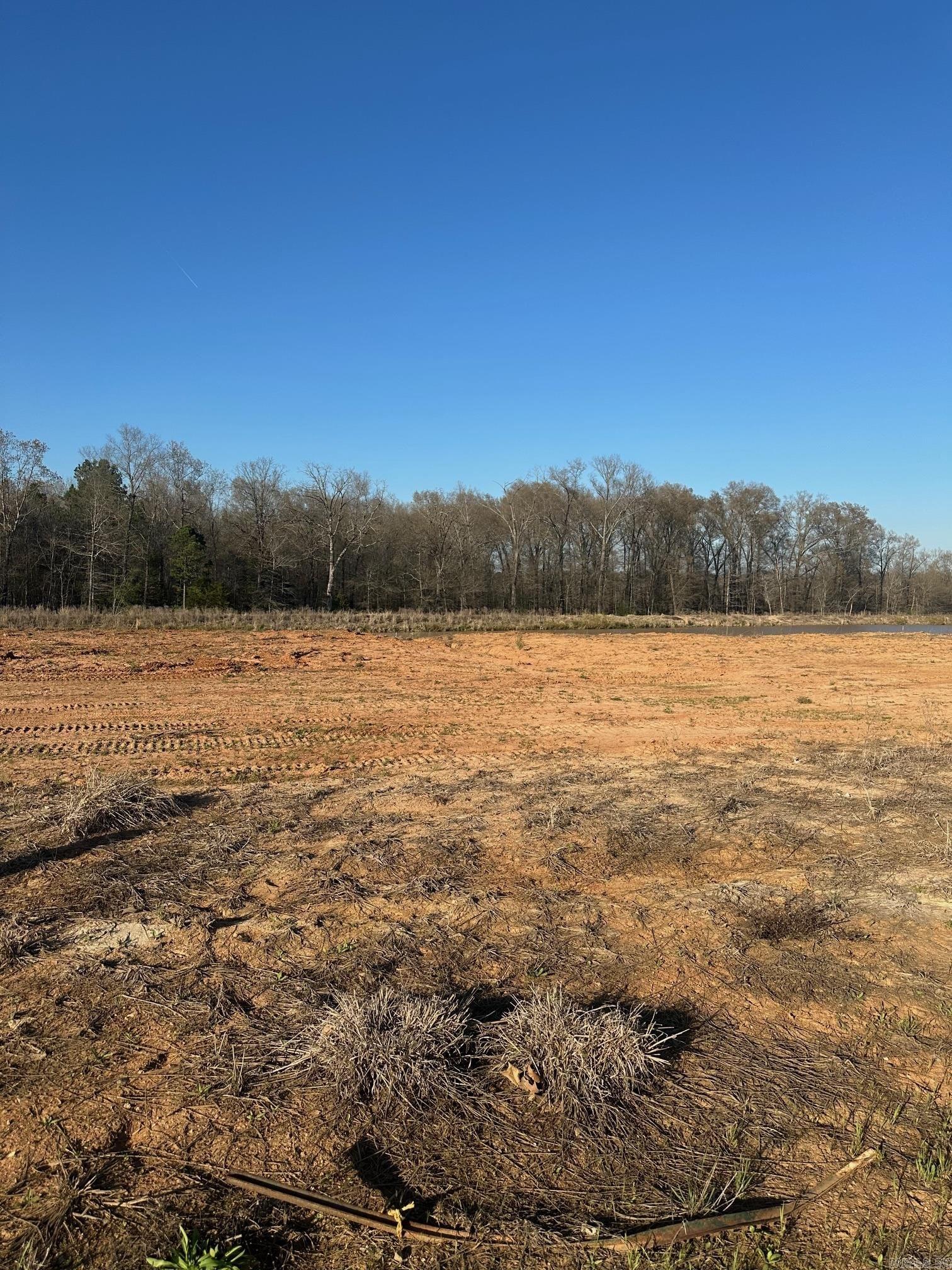 COUNTRY CLUB OF ARK THE - Land