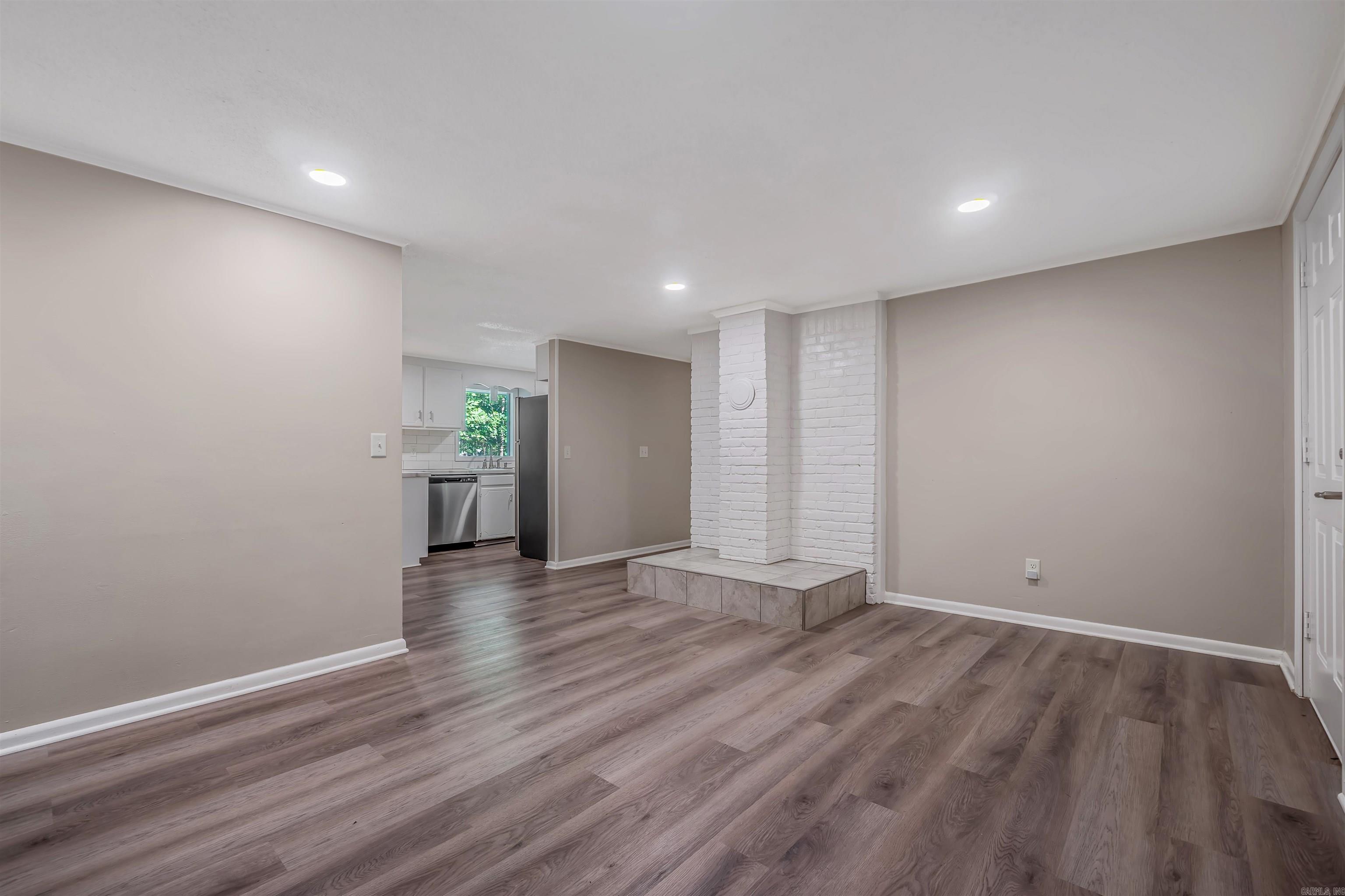 CEDAR POINT HEIGHTS - Residential