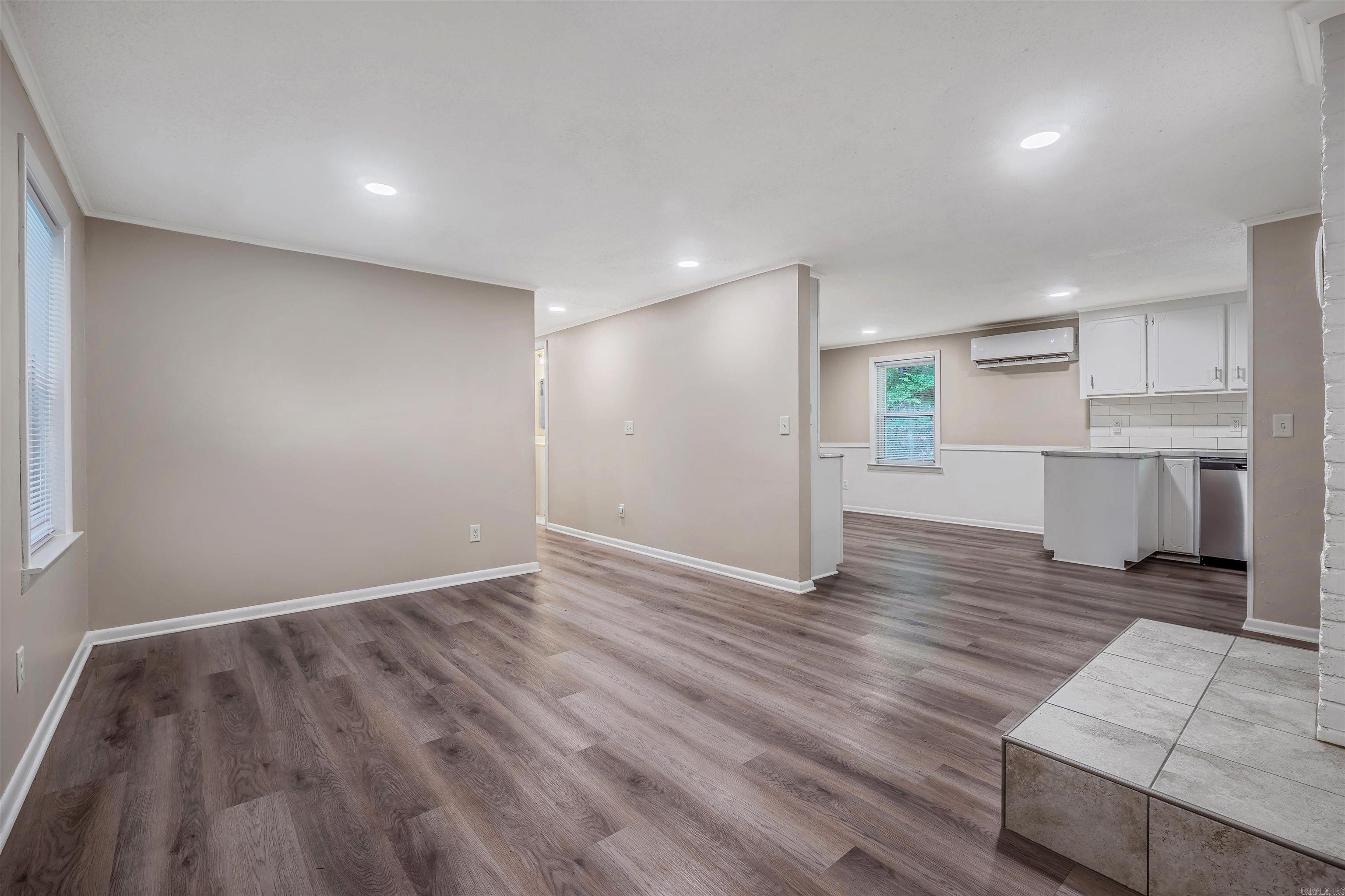 CEDAR POINT HEIGHTS - Residential
