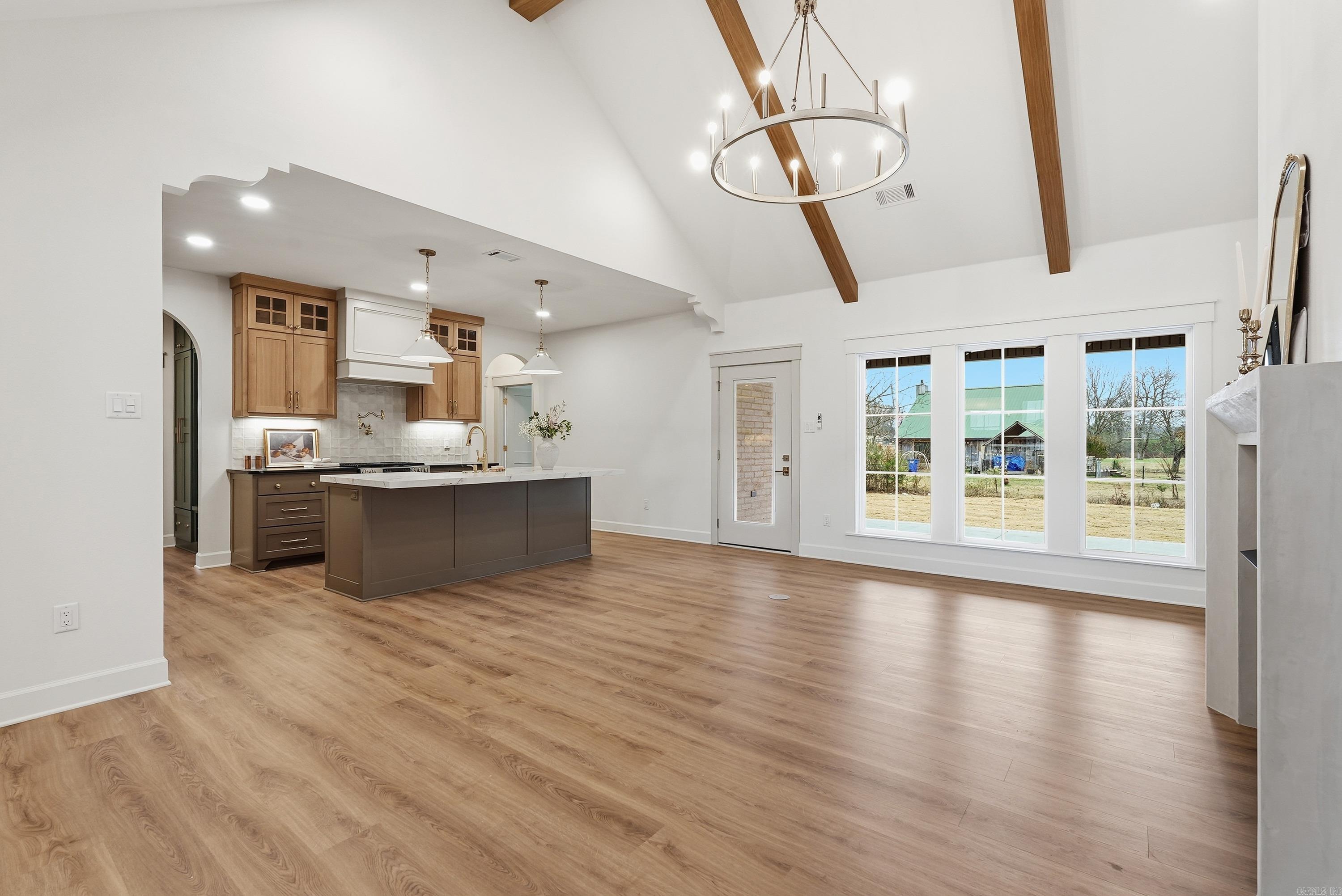 EAST MEADOW - Residential