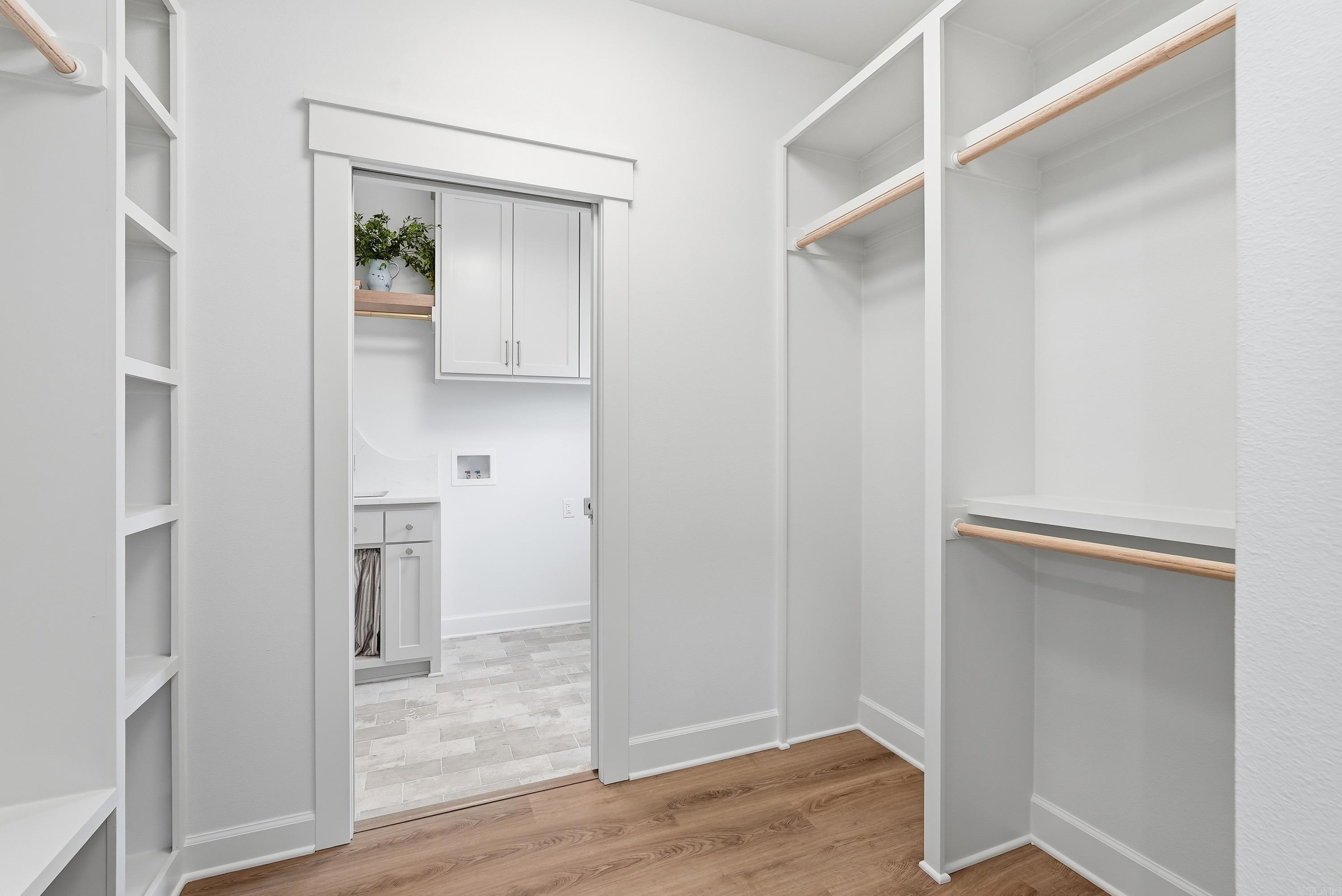 EAST MEADOW - Residential