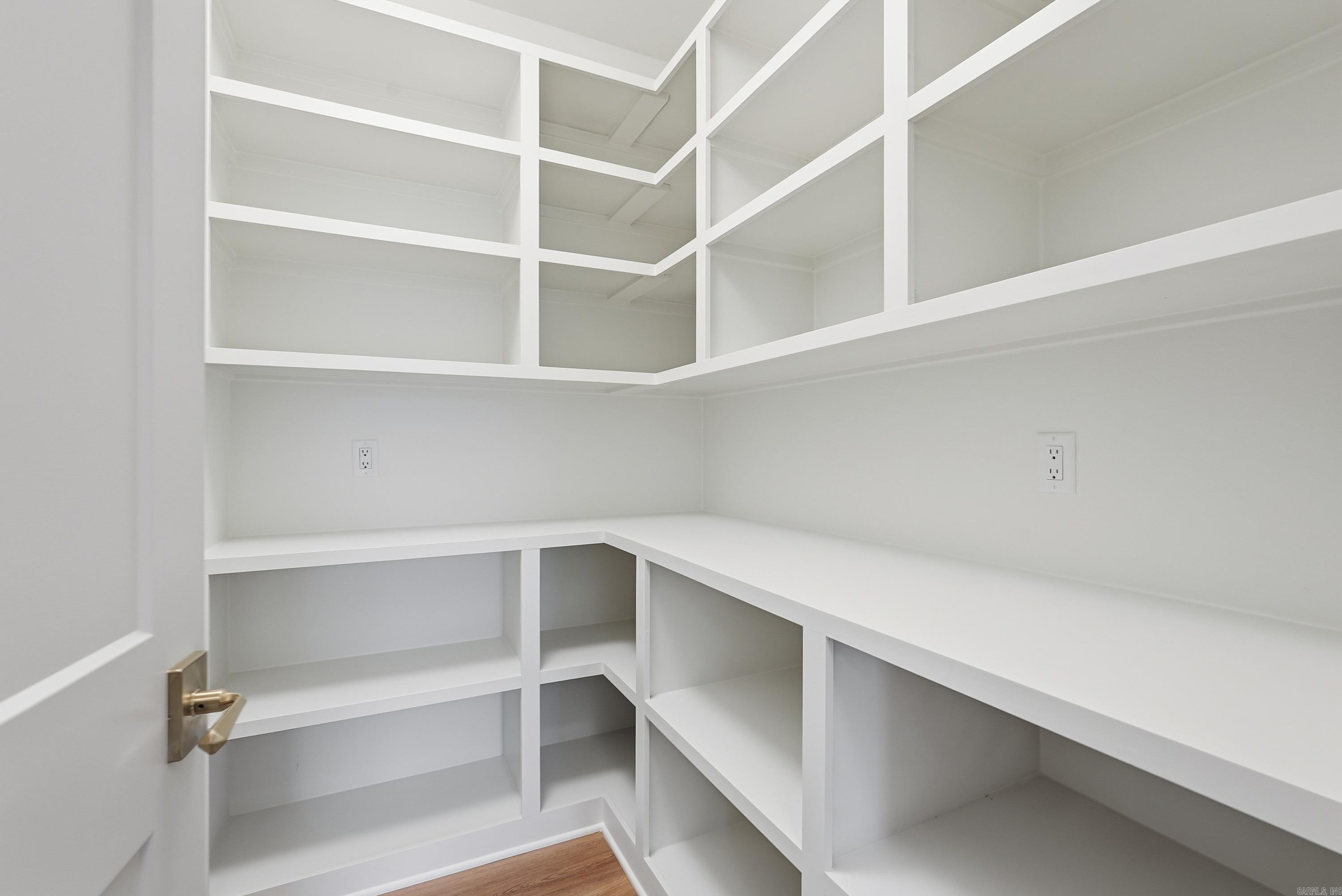 EAST MEADOW - Residential