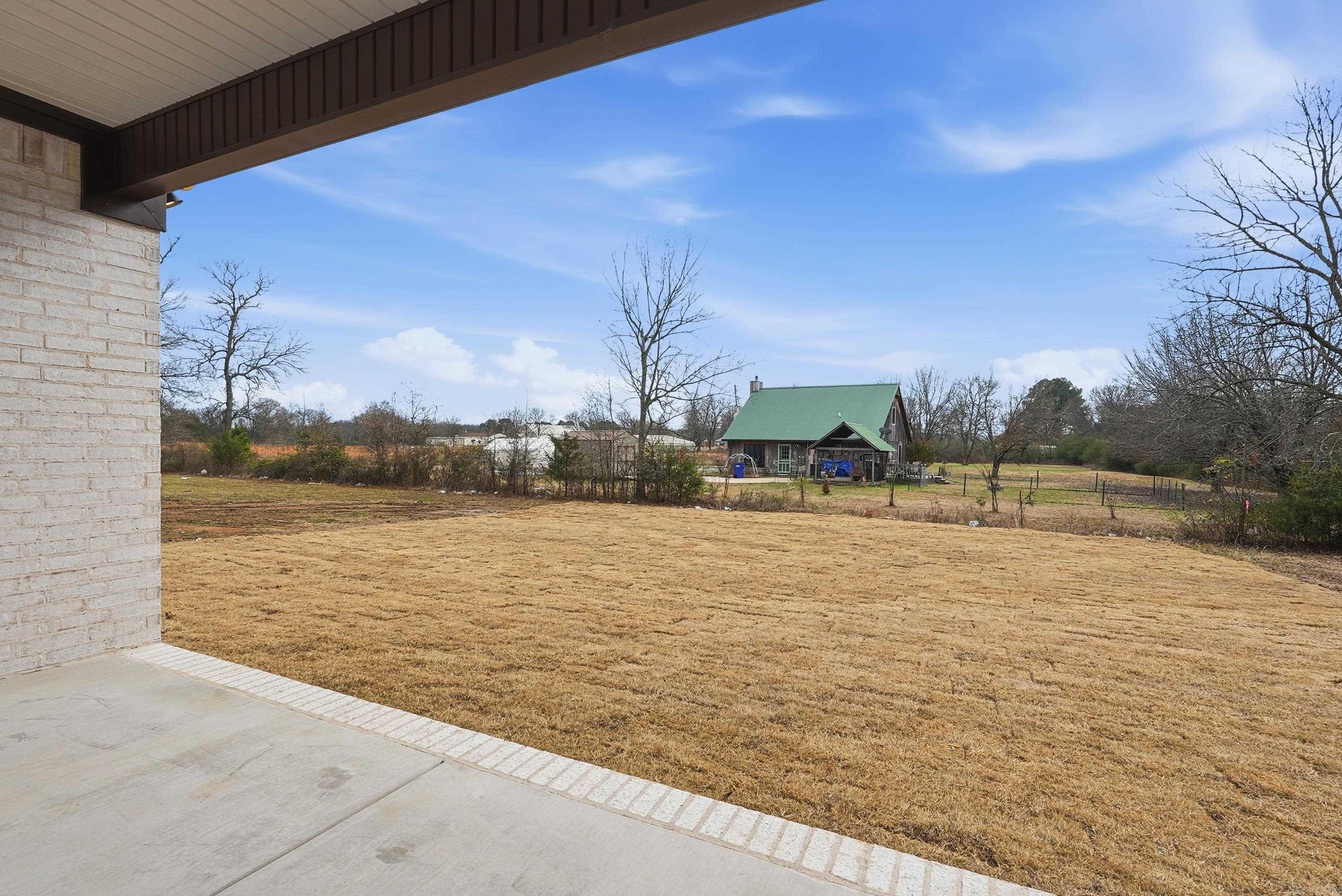 EAST MEADOW - Residential