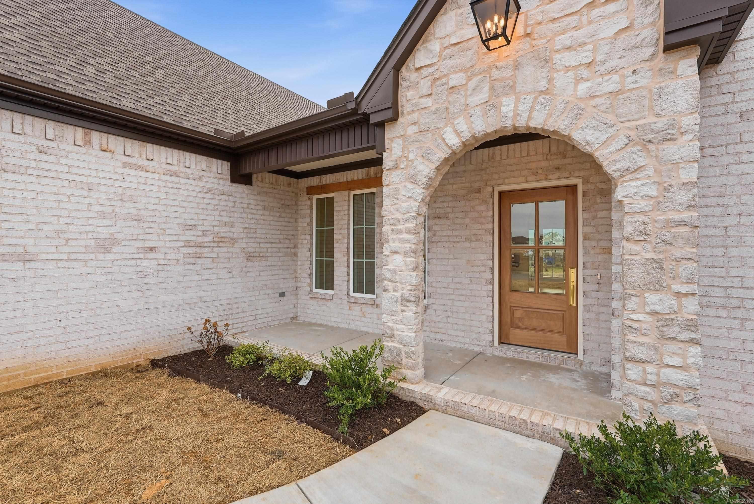 EAST MEADOW - Residential