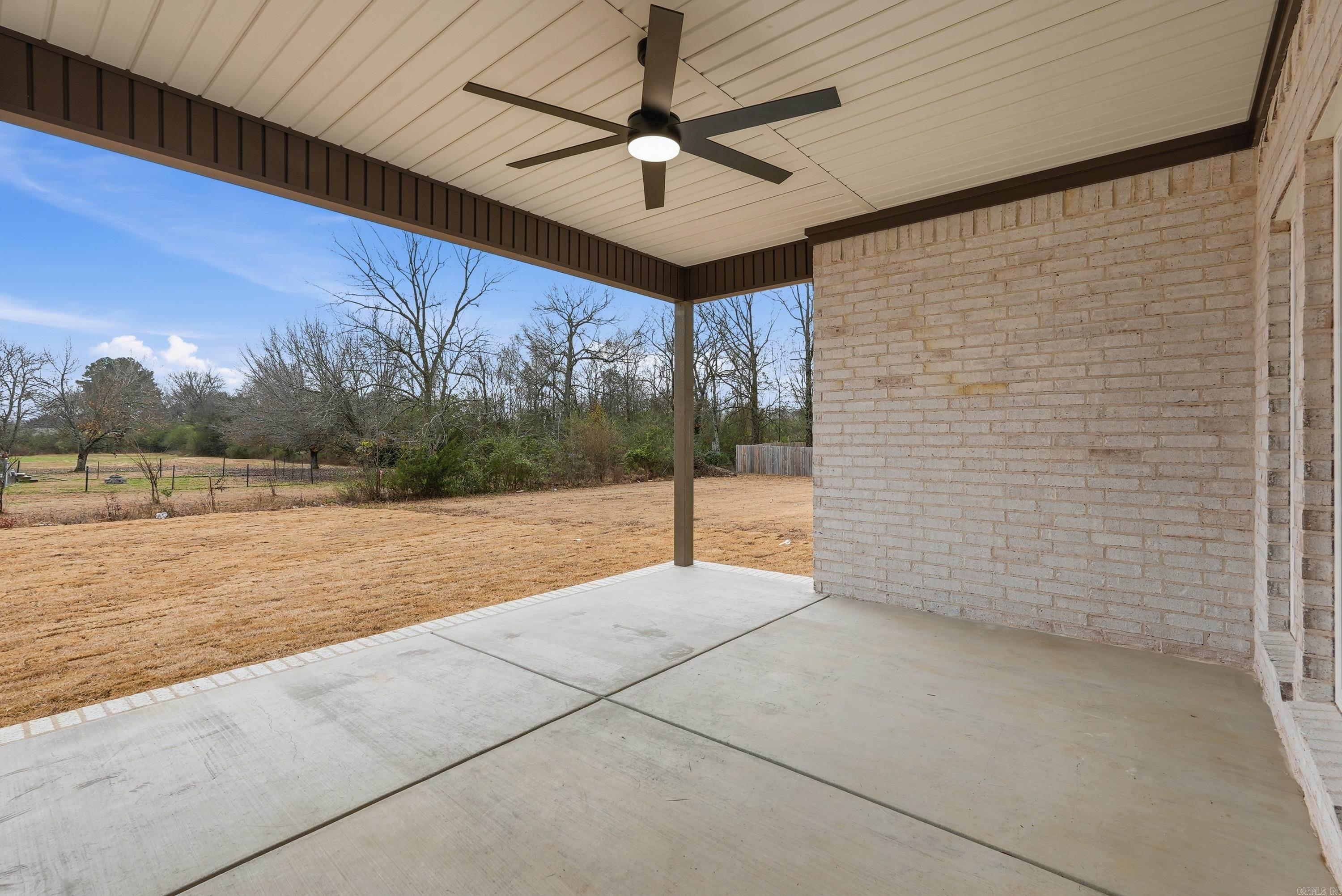 EAST MEADOW - Residential