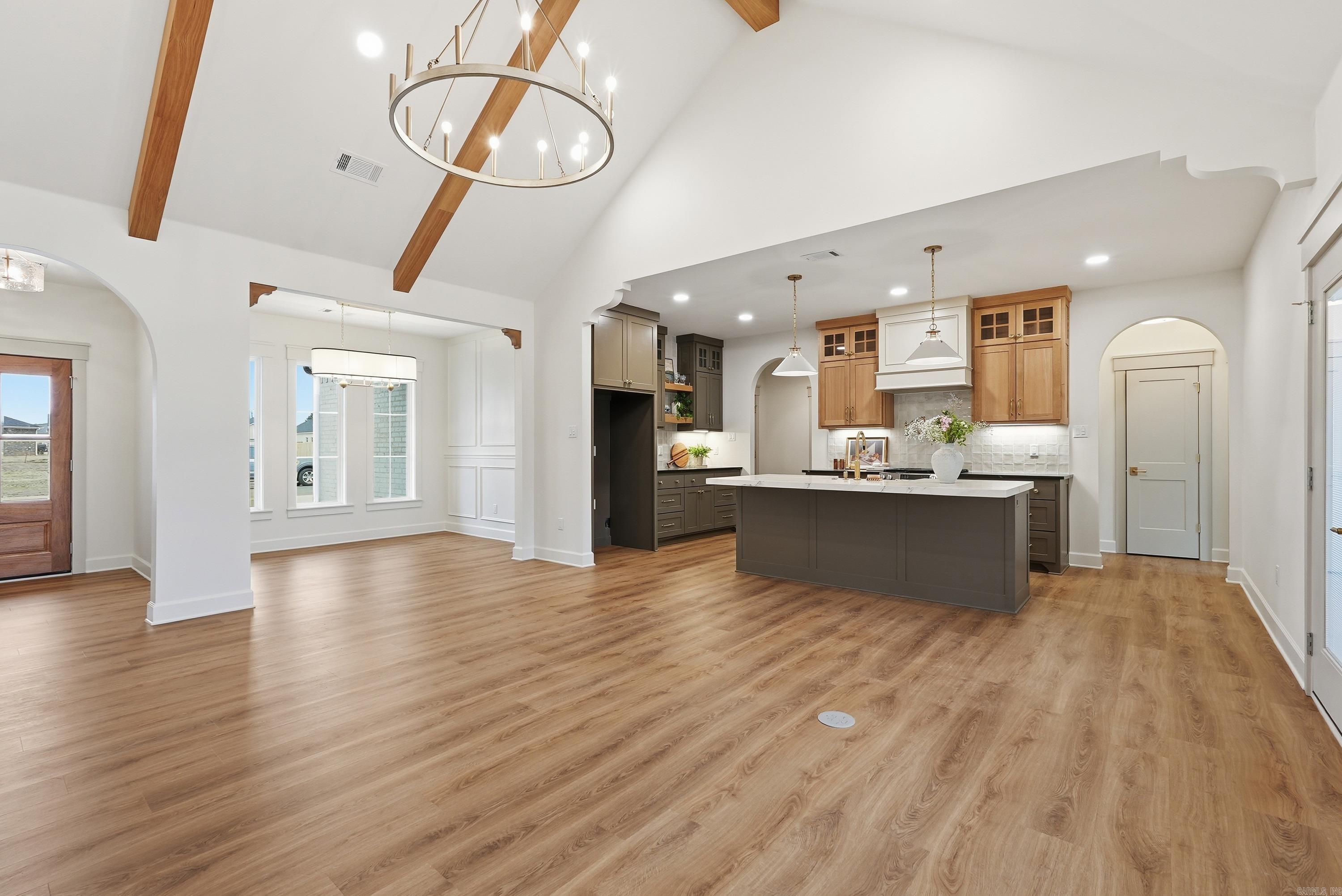 EAST MEADOW - Residential