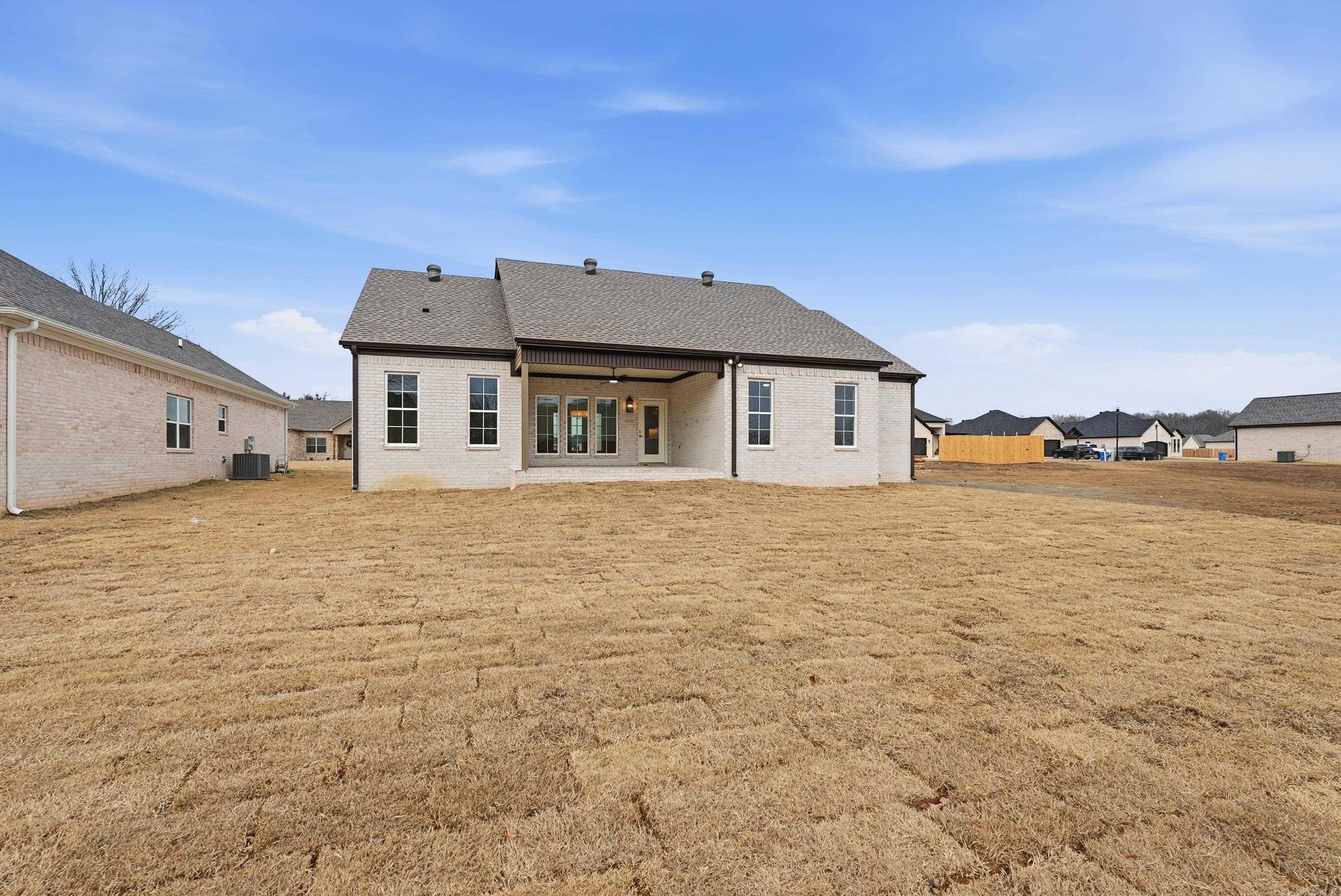 EAST MEADOW - Residential