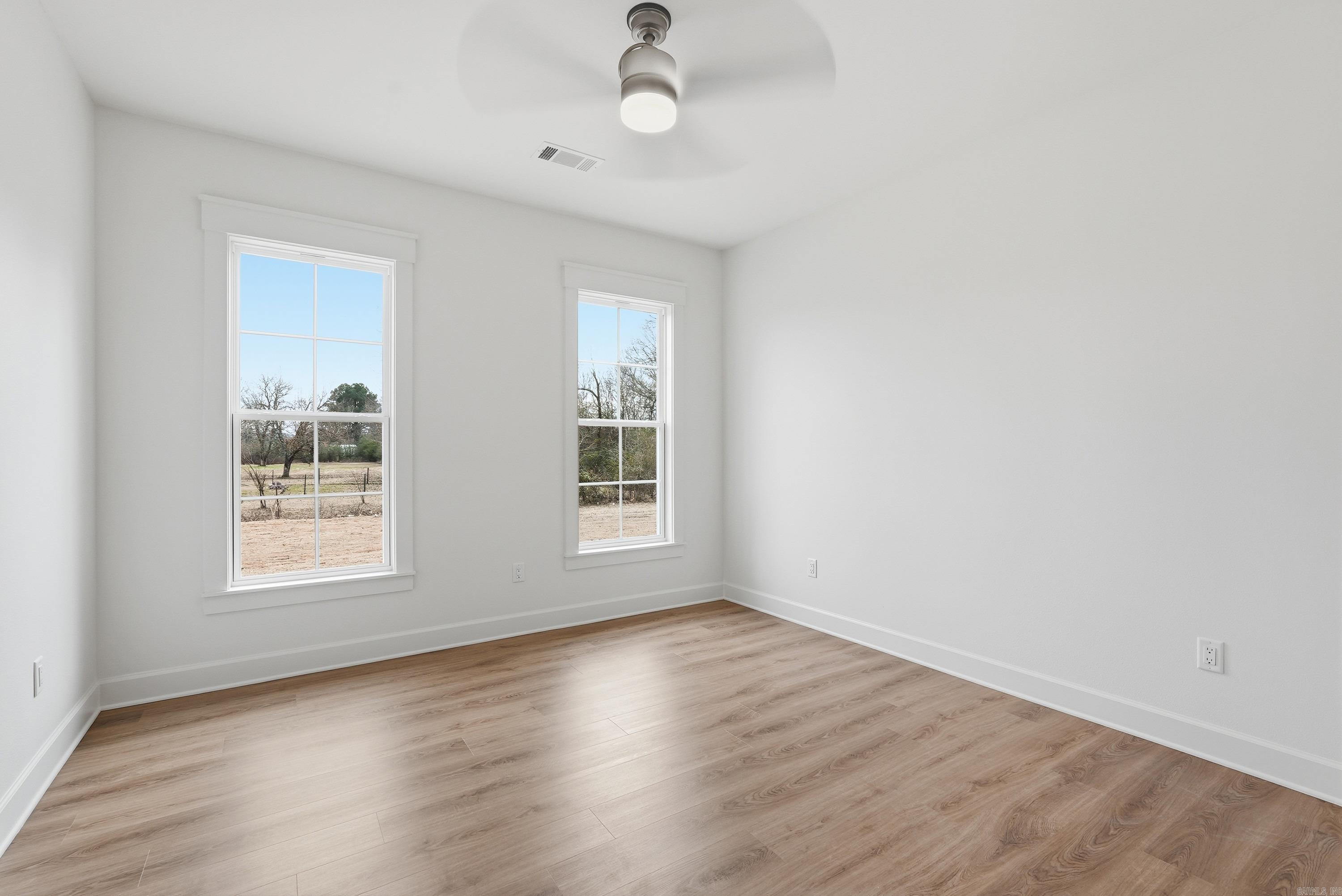 EAST MEADOW - Residential