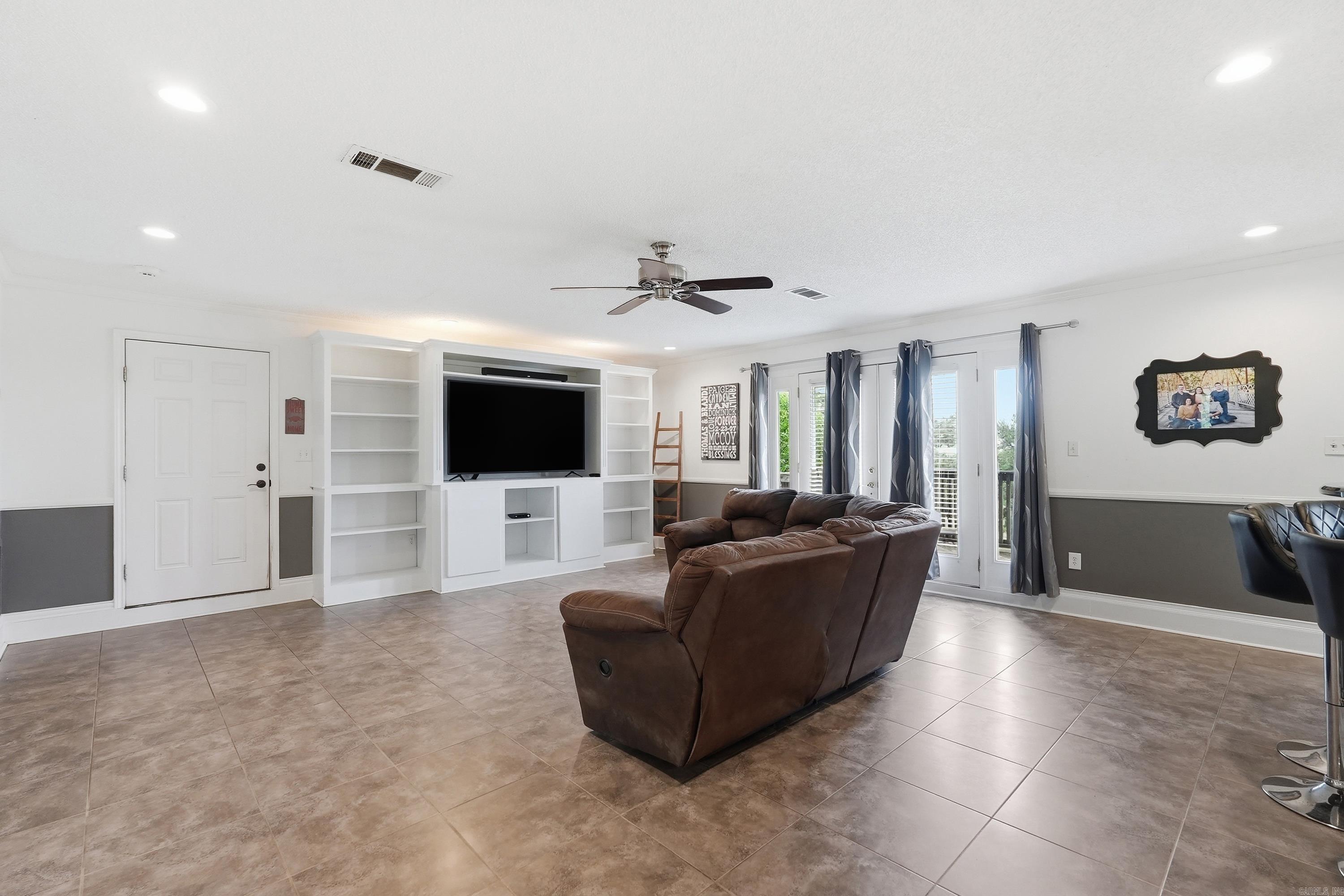 OUTLOTS - Residential