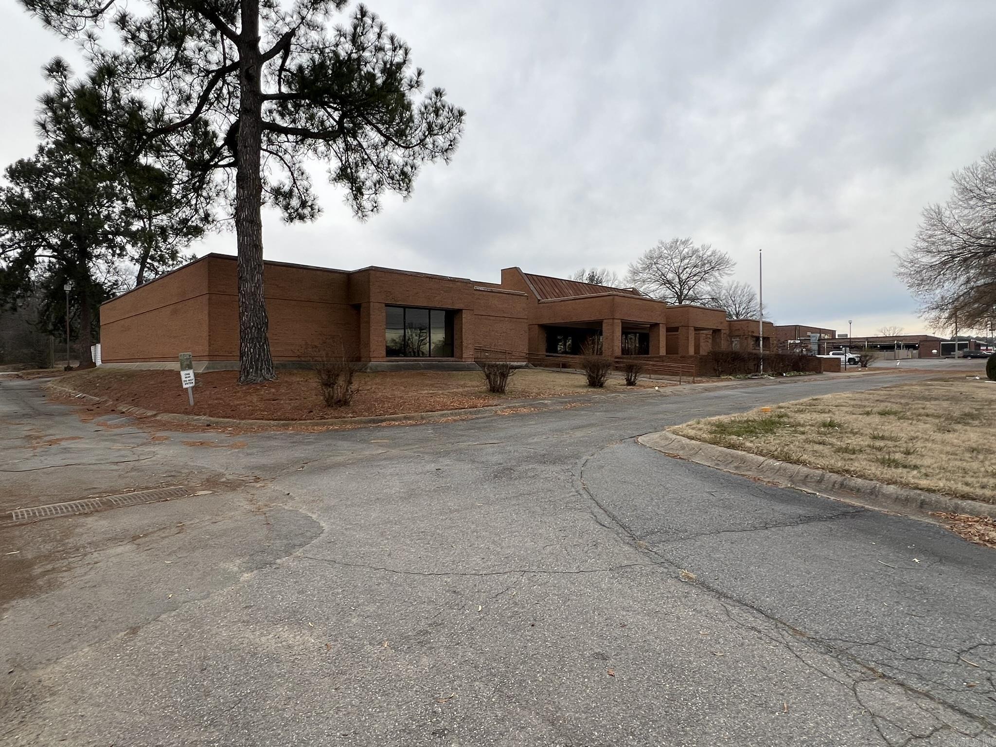 Wakefeild Village - Commercial Sale