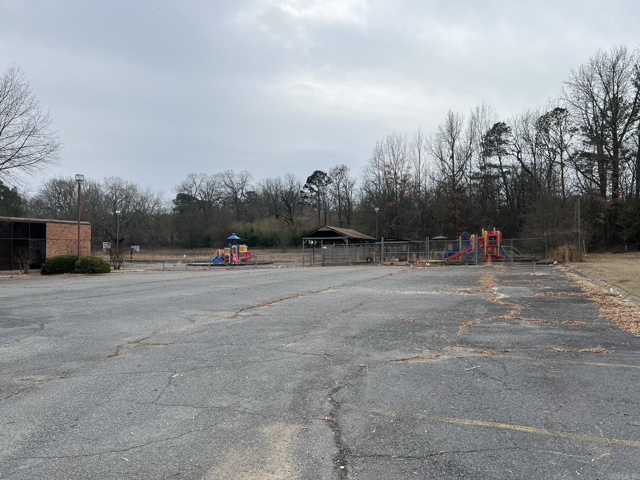 Wakefeild Village - Commercial Sale