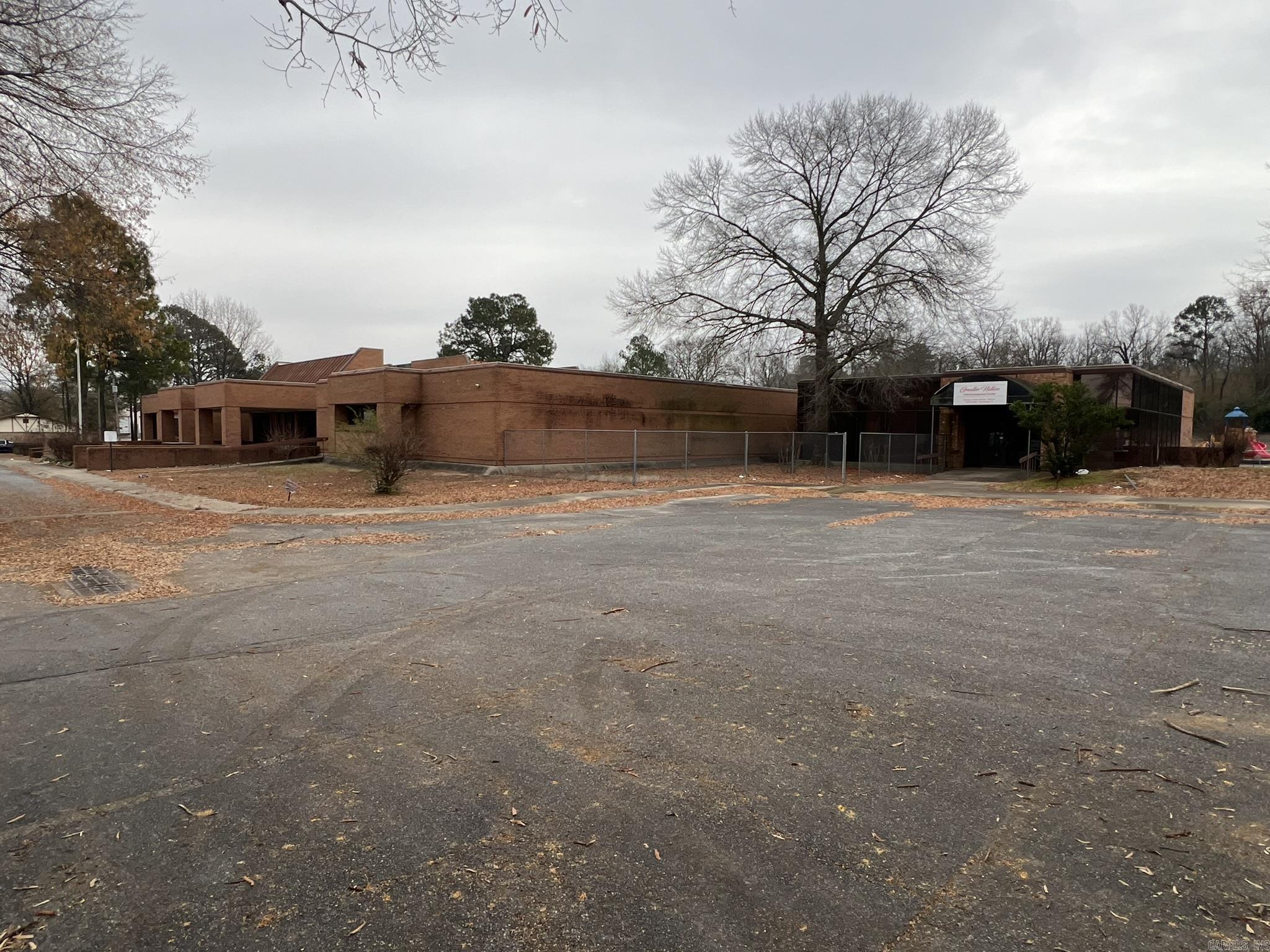 Wakefeild Village - Commercial Sale