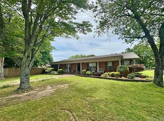 211 SERVICE ST, MOUNTAIN VIEW, AR 72560 - Image b49379fbf9da94a2ccdaaf2510b30645/548220023