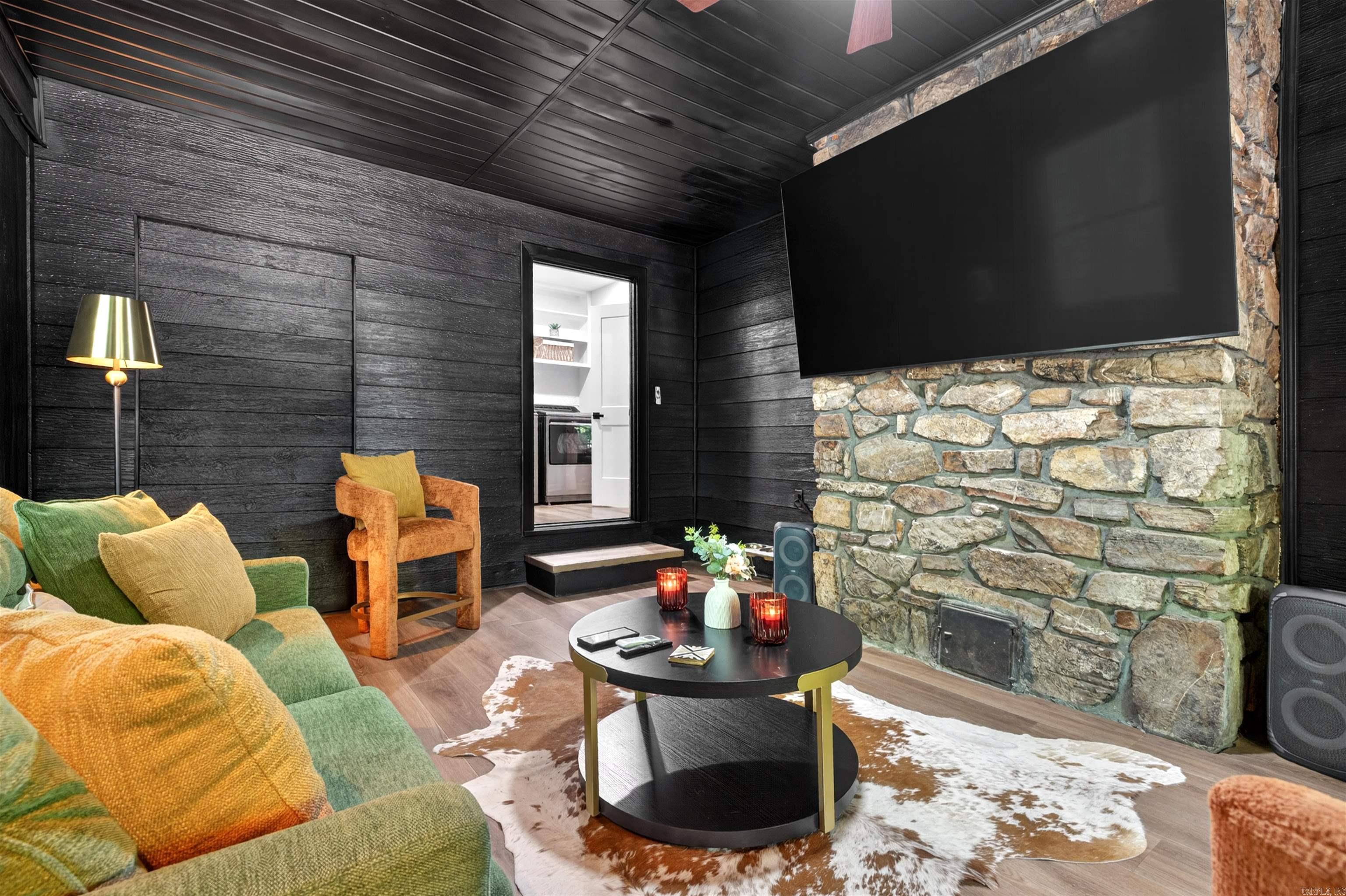 Gerona - Residential