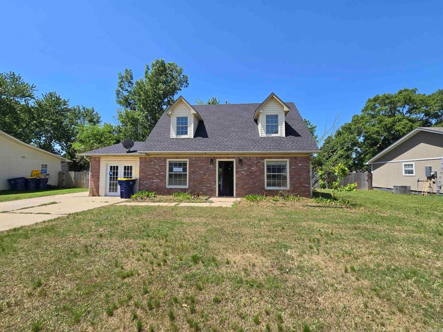 Come check out this charming home close to town, ball fields and local parks! This home consists of 3 bedrooms and 2 baths with the main suite located down stairs, and 2 bedrooms and a bathroom upstairs. There is an additional bonus room off of the living area. Granite counters throughout. A large 2 car shop sits in the back with a fenced in yard. AGENTS SEE REMARKS