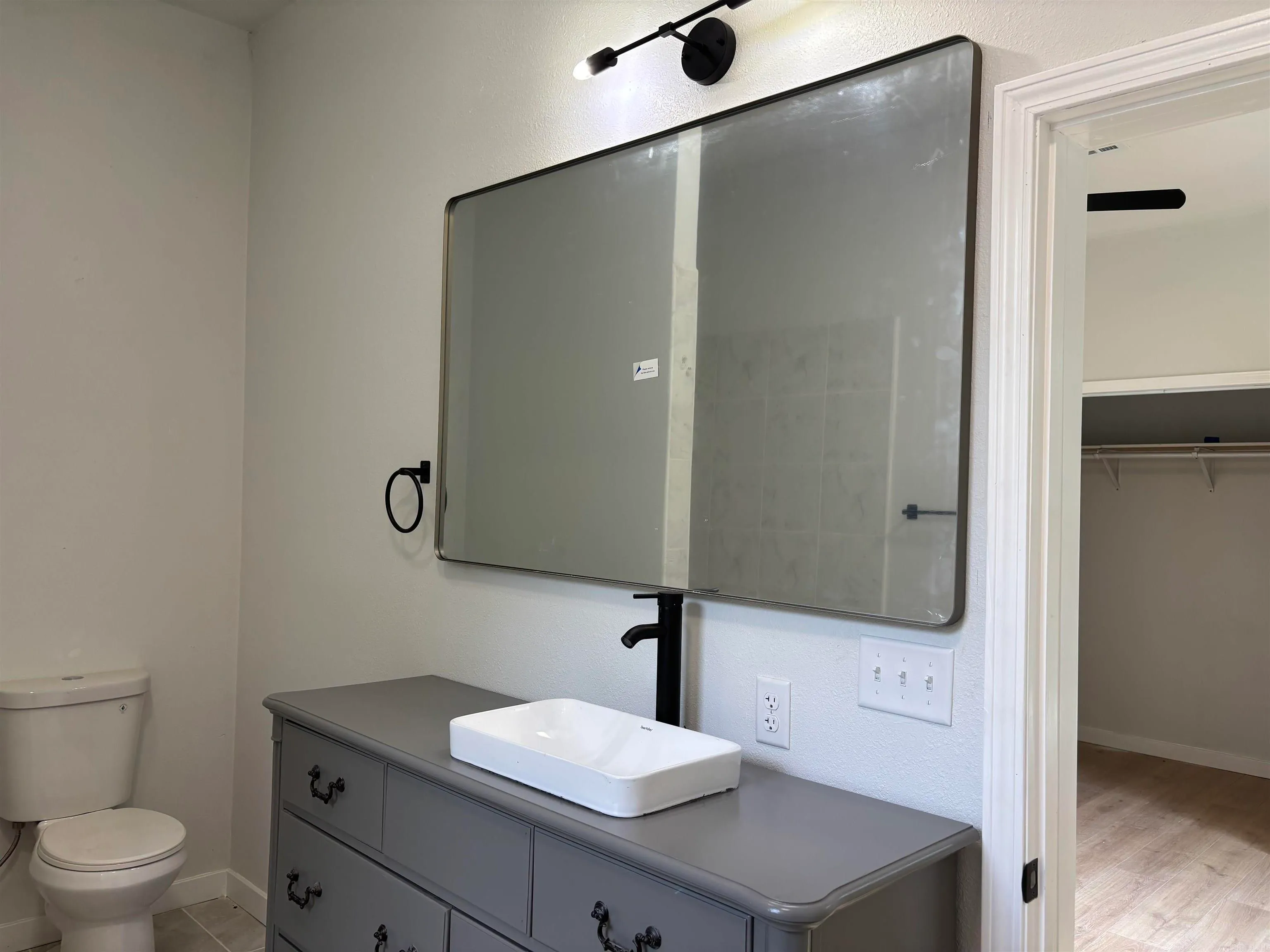 Lonoke, Arkansas 72086, United States, 3 Bedrooms Bedrooms, ,2 BathroomsBathrooms,Residential,Active,215376