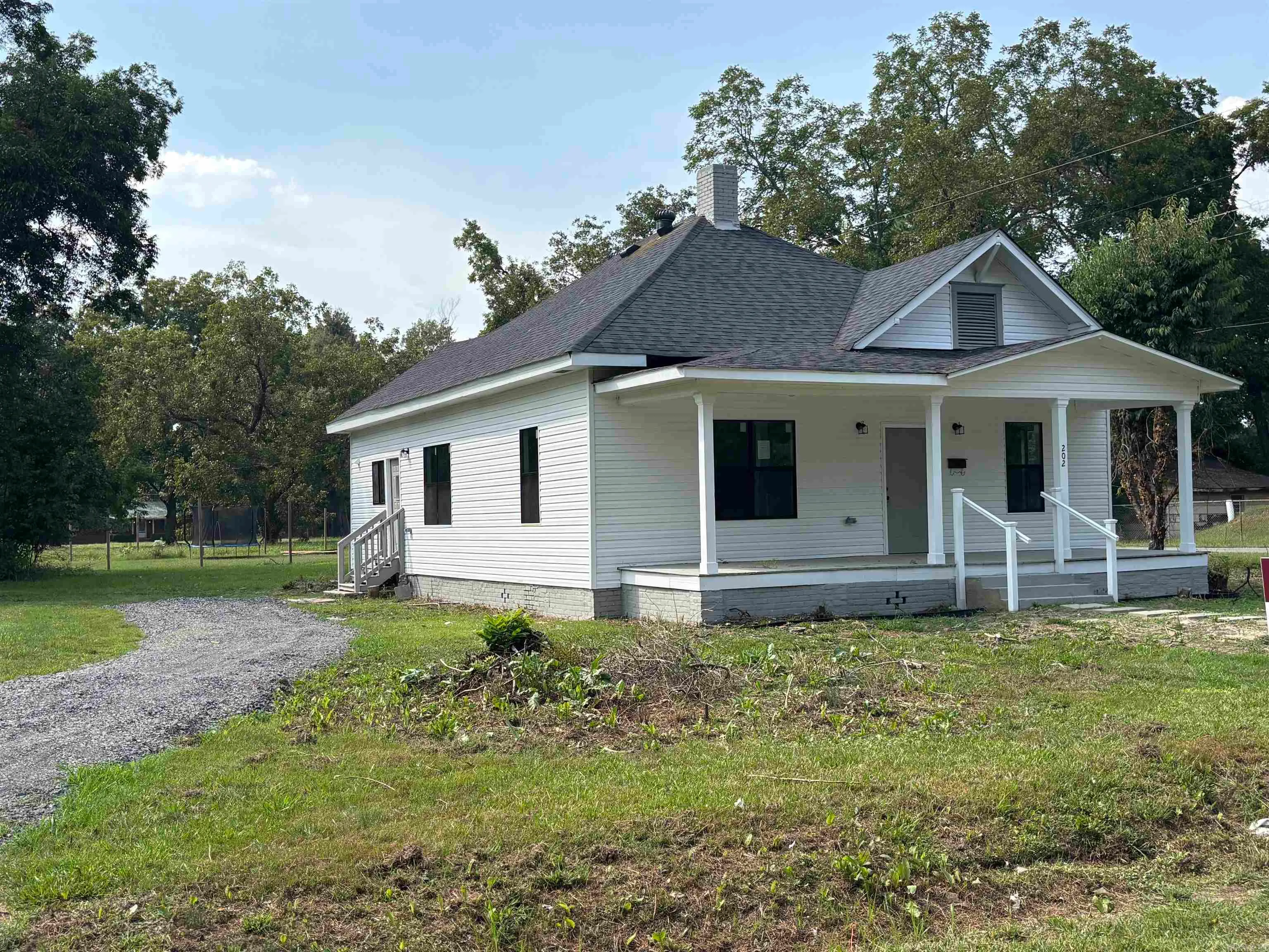 Lonoke, Arkansas 72086, United States, 3 Bedrooms Bedrooms, ,2 BathroomsBathrooms,Residential,Active,215376