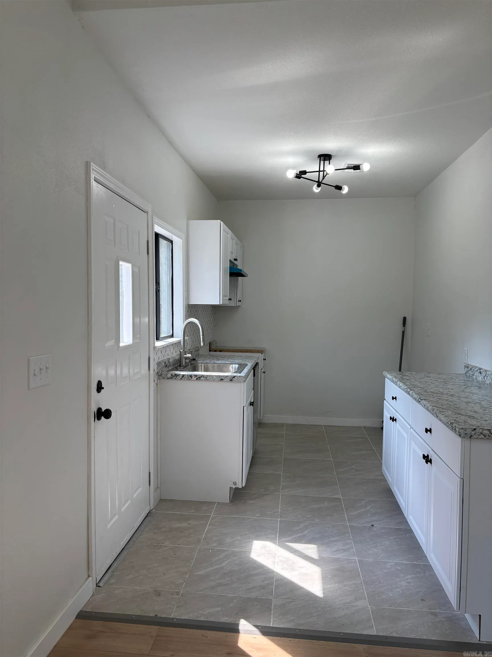 Lonoke, Arkansas 72086, United States, 3 Bedrooms Bedrooms, ,2 BathroomsBathrooms,Residential,Active,215376