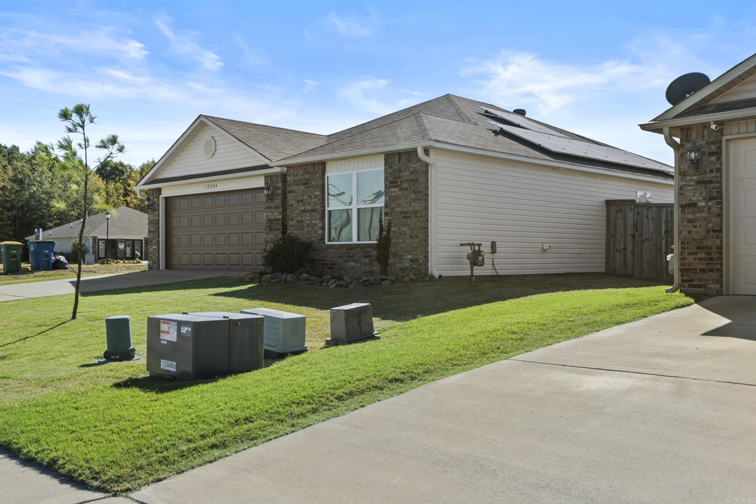 COUNTRY CLUB OF ARK THE - Residential