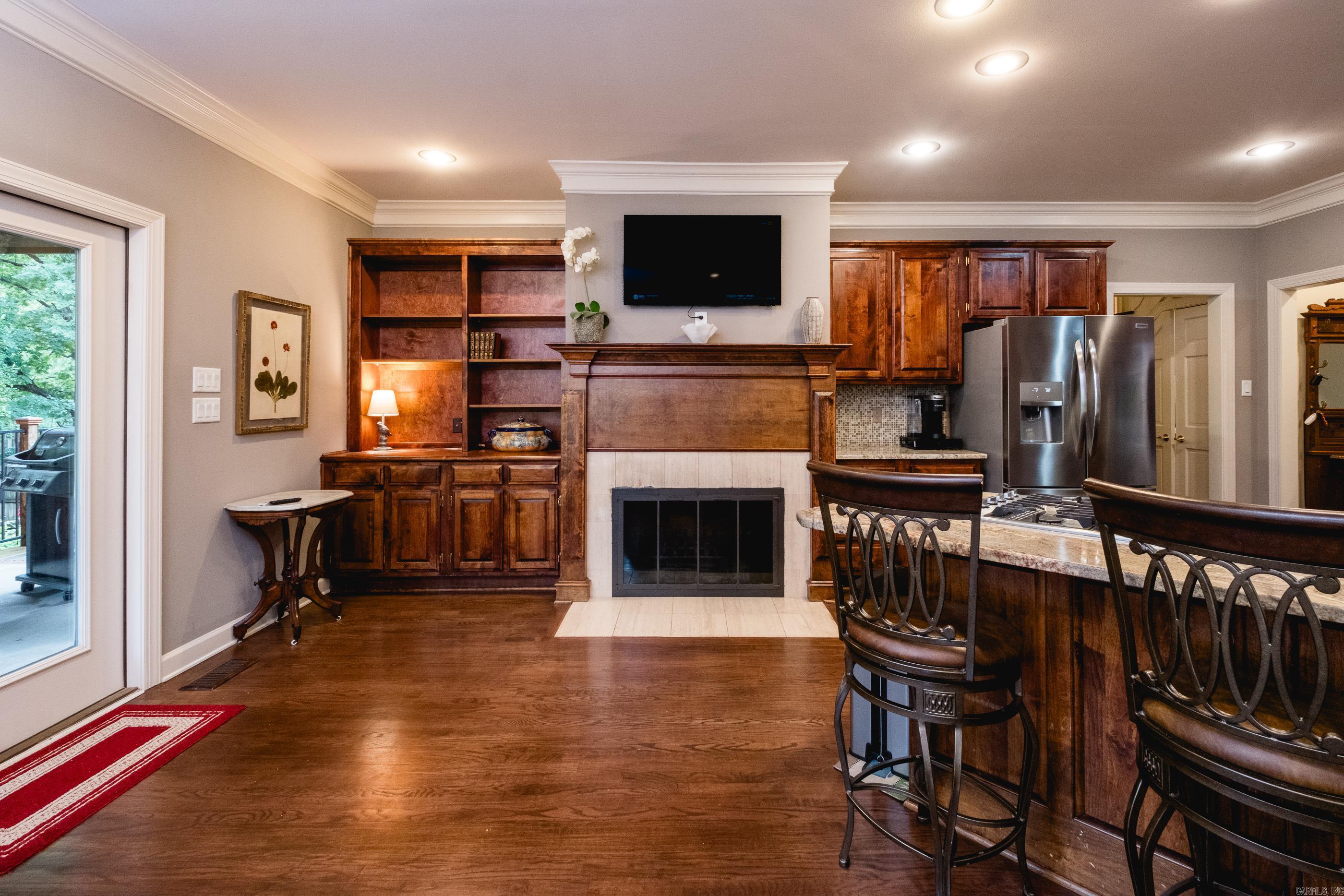 LAKEWOOD HEIGHTS - Residential