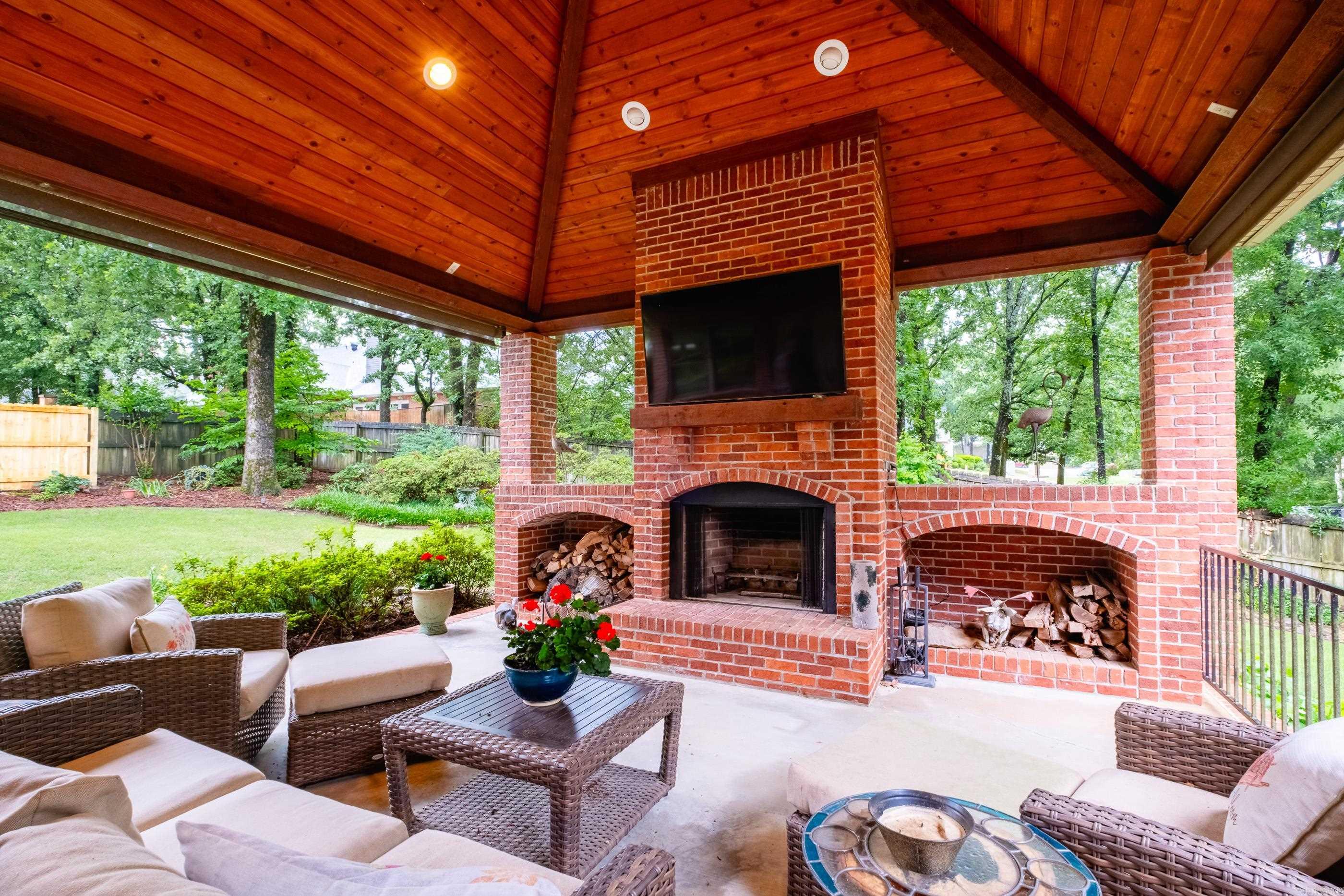 LAKEWOOD HEIGHTS - Residential