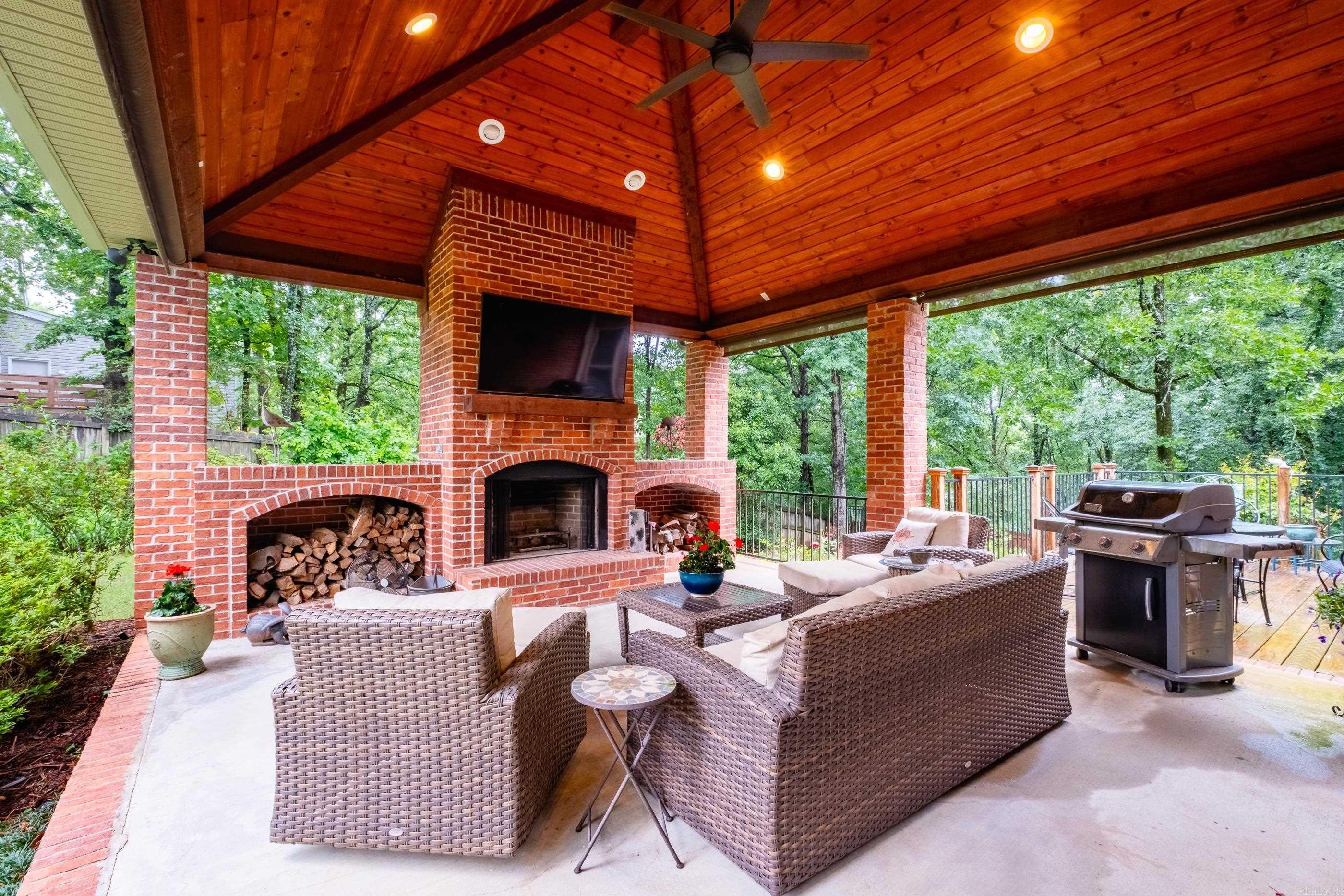 LAKEWOOD HEIGHTS - Residential