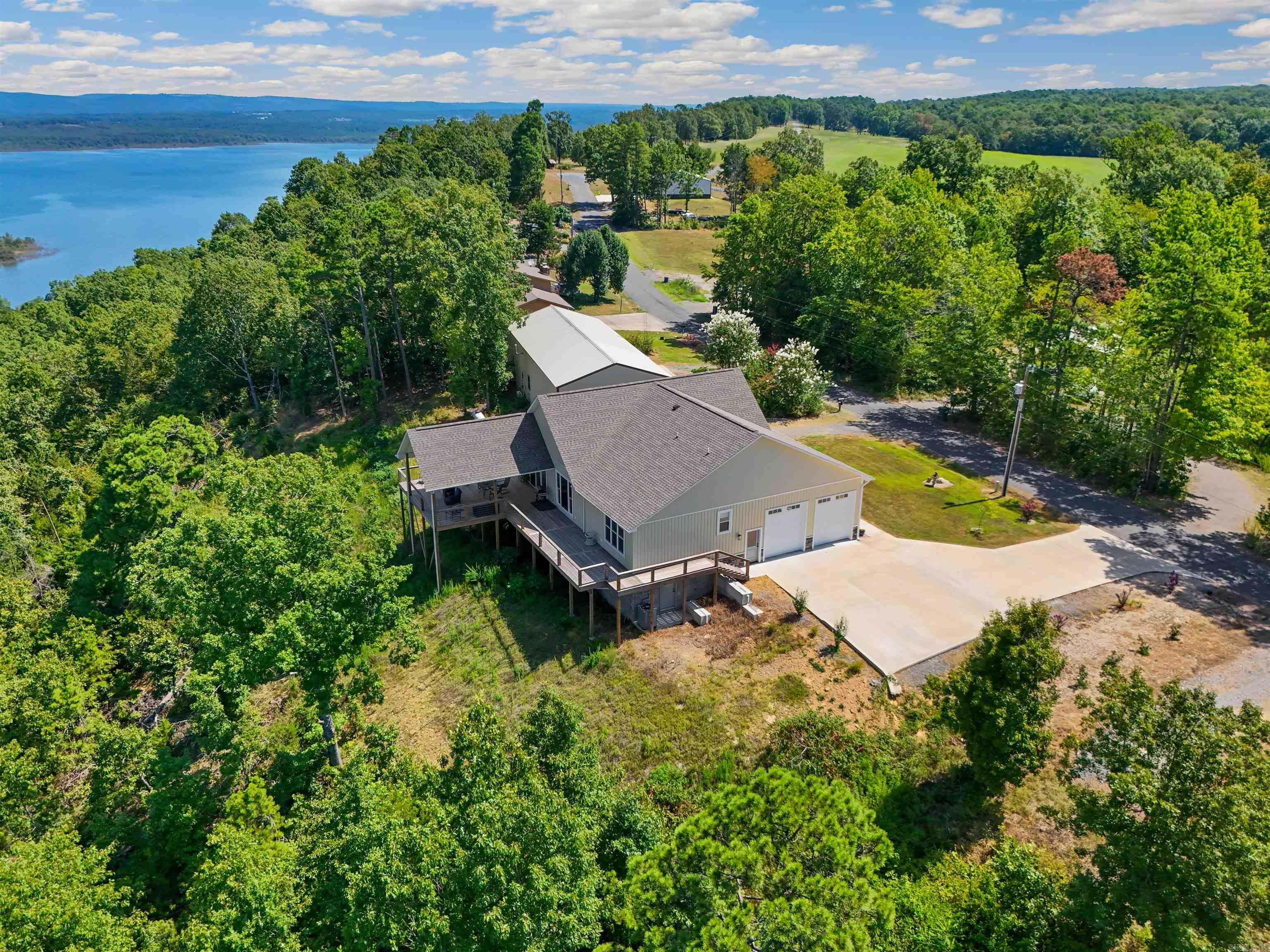 SOUTHWEST SHORES - Residential