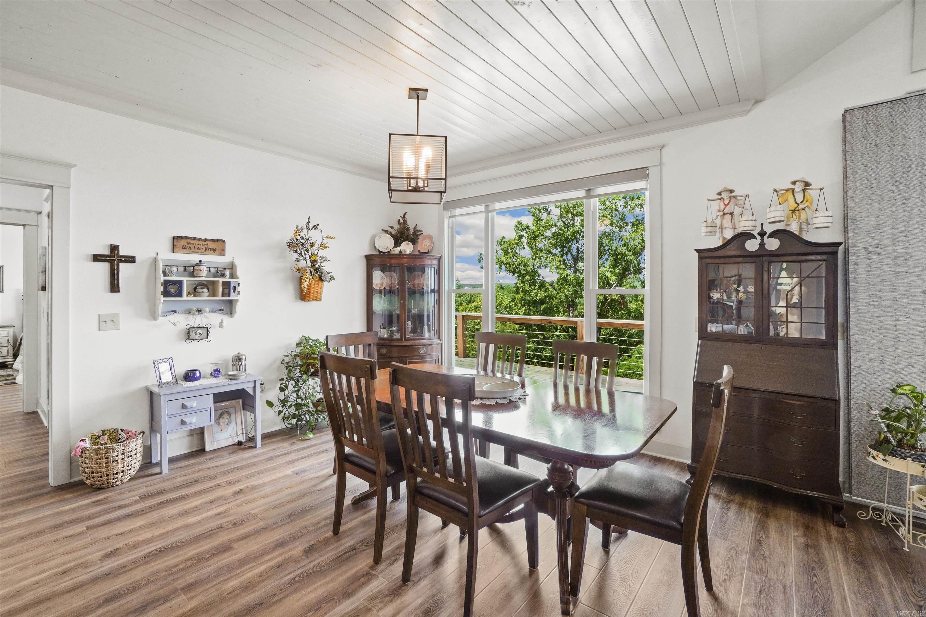 SOUTHWEST SHORES - Residential