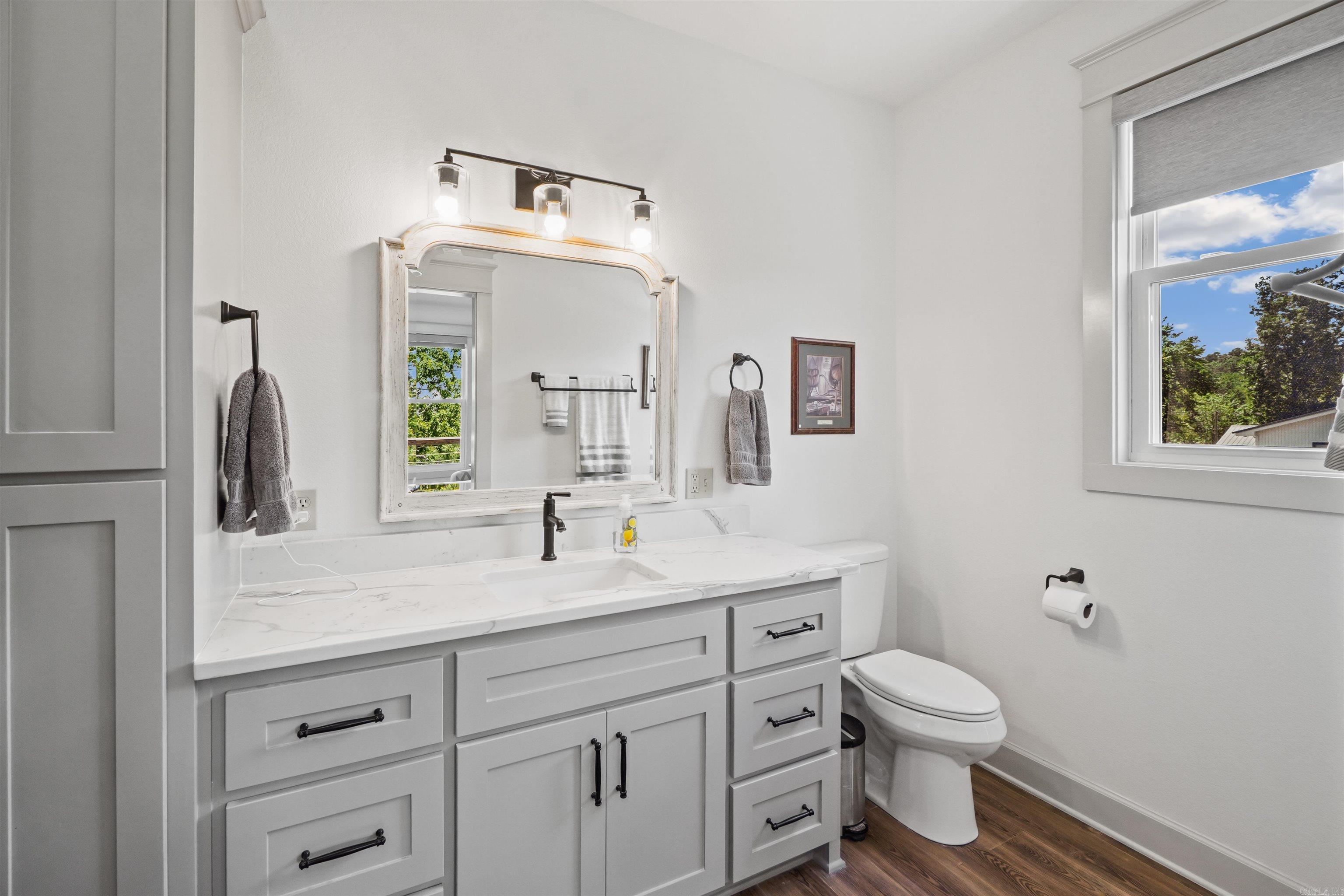 SOUTHWEST SHORES - Residential