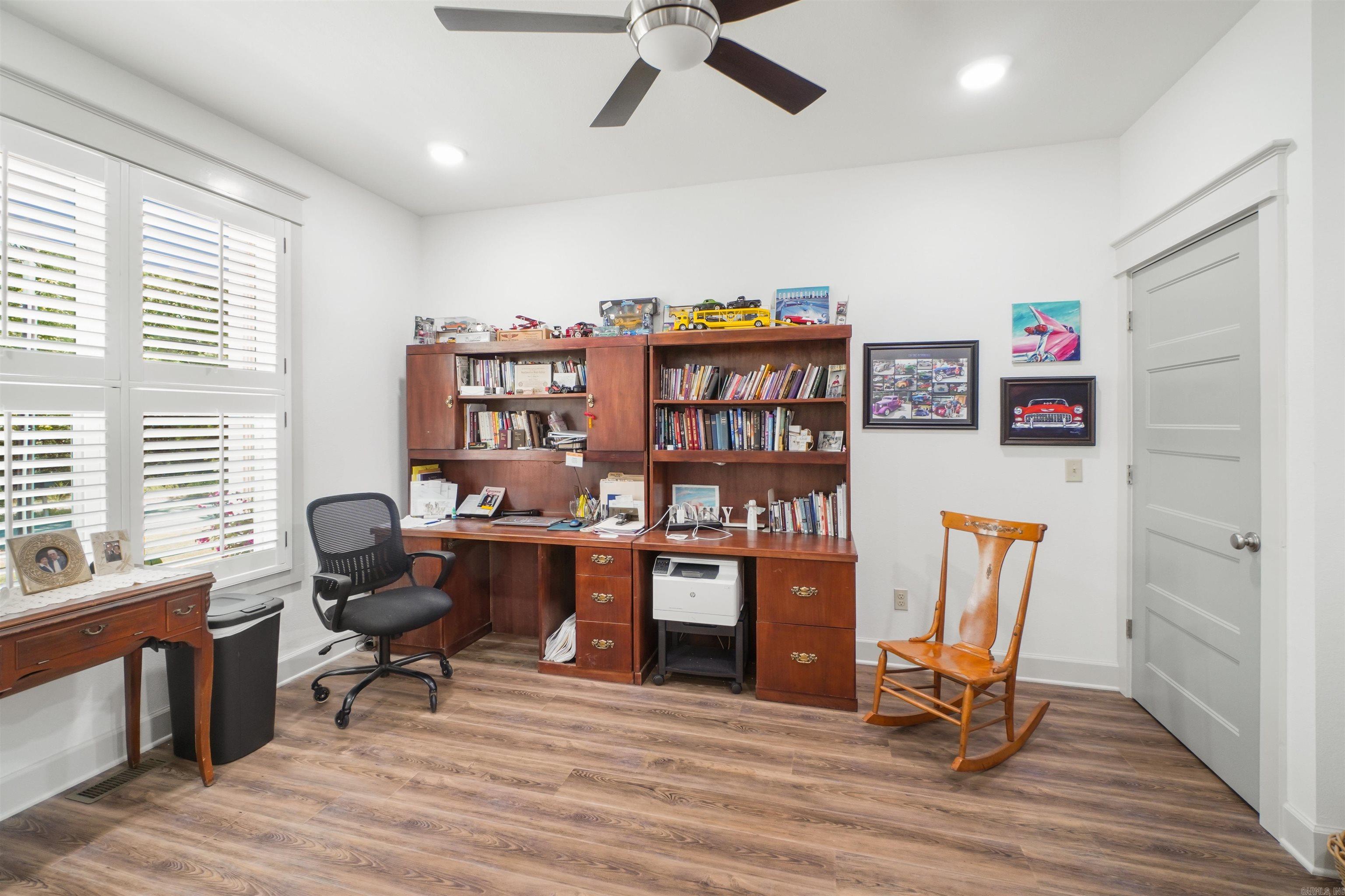 SOUTHWEST SHORES - Residential