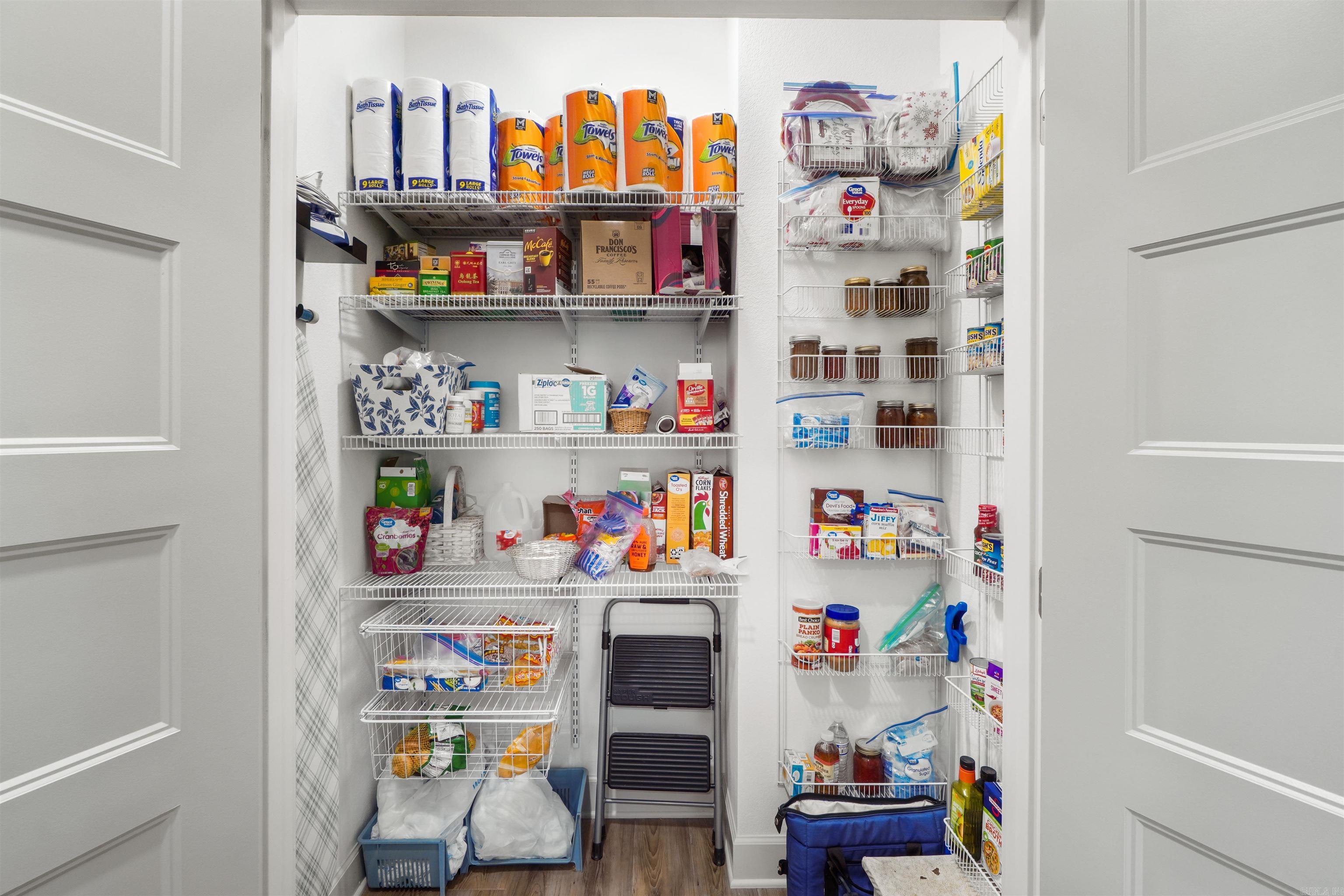 SOUTHWEST SHORES - Residential