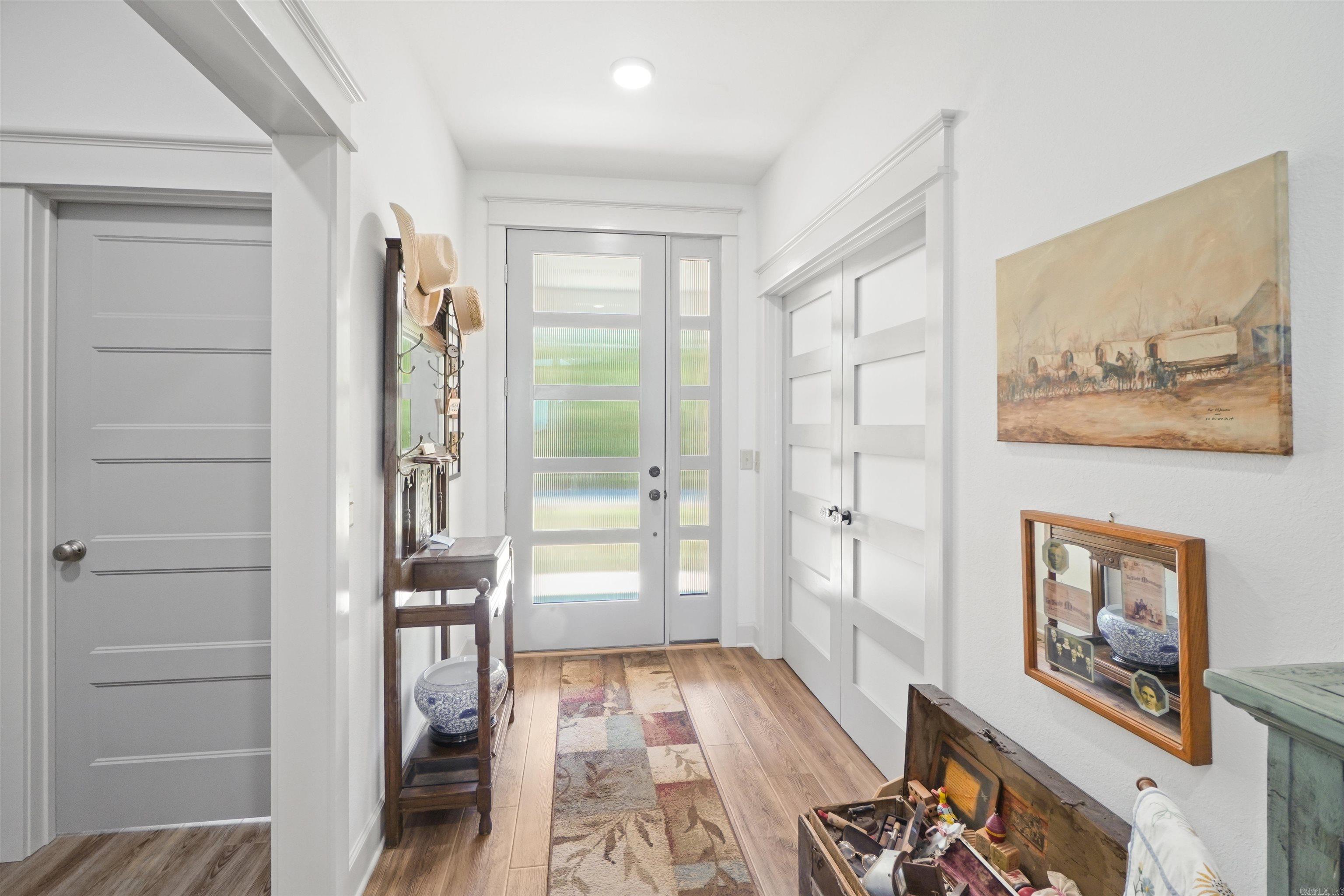 SOUTHWEST SHORES - Residential