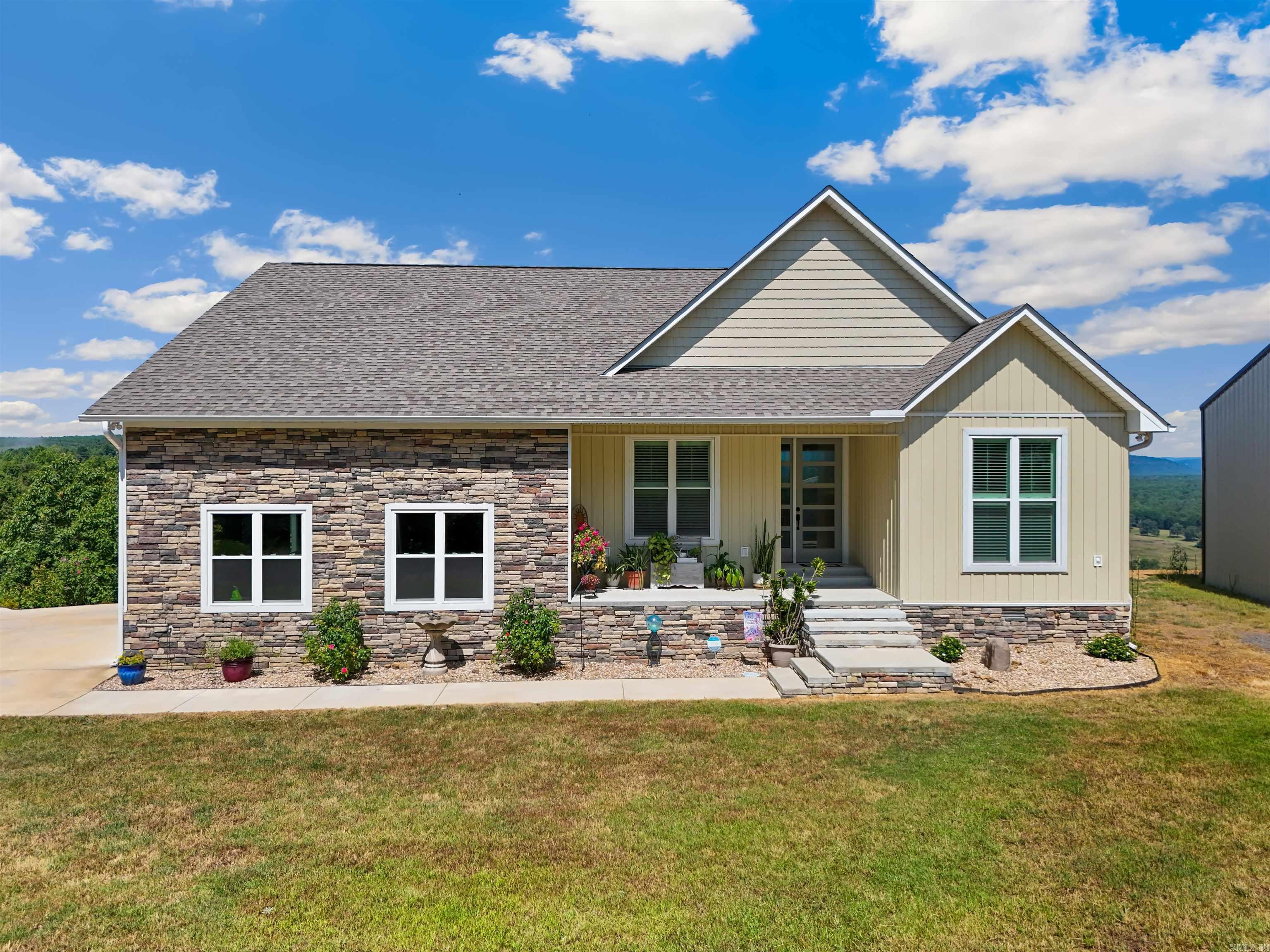 SOUTHWEST SHORES - Residential