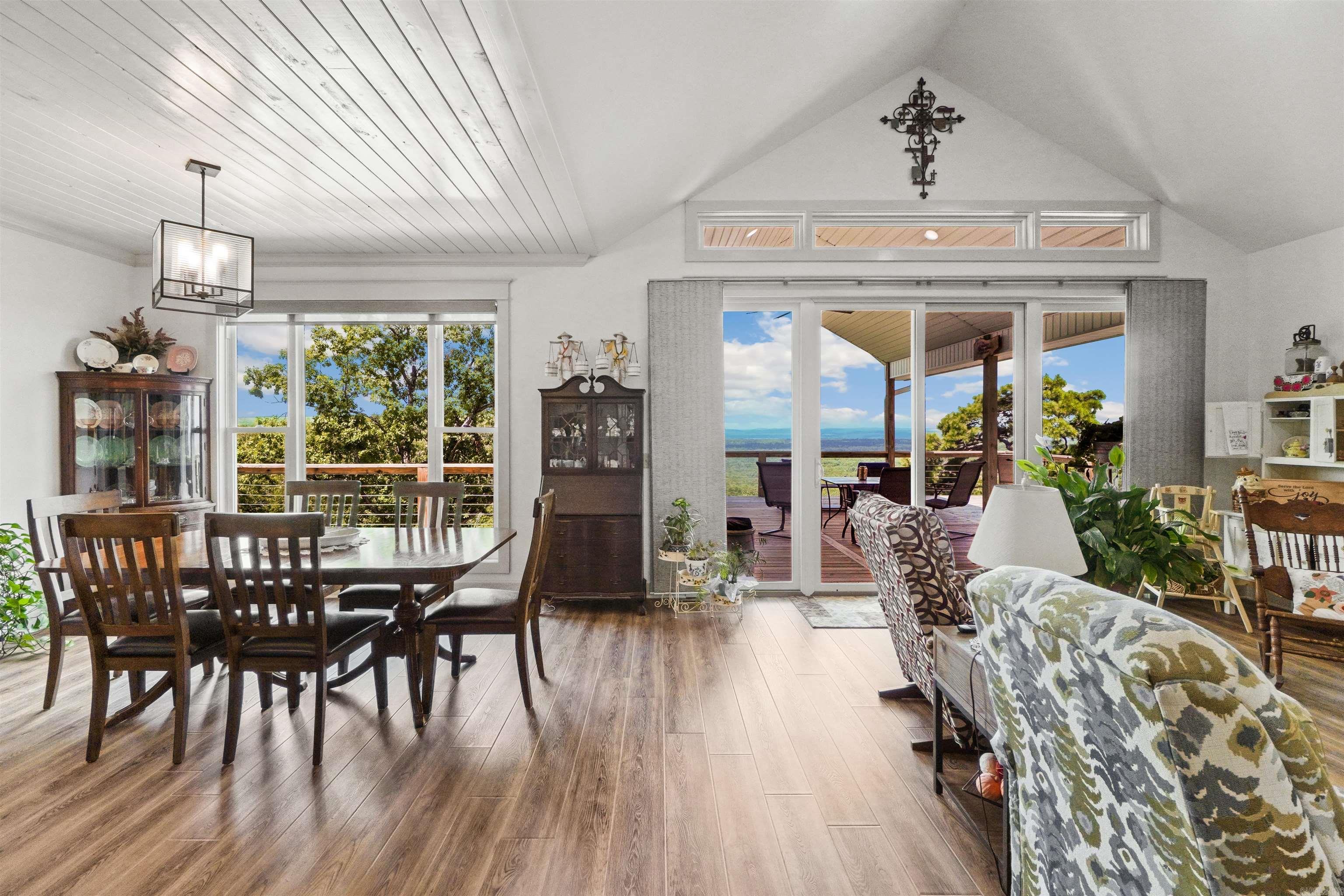 SOUTHWEST SHORES - Residential