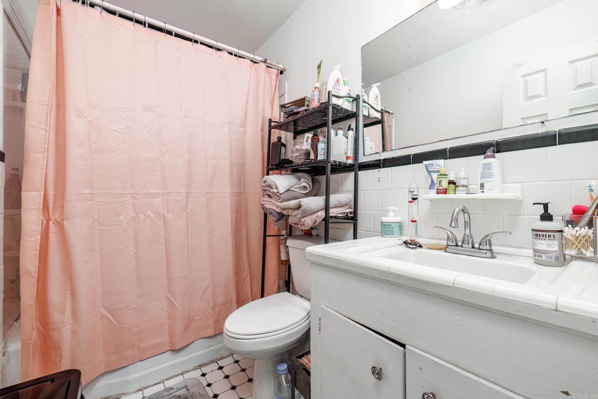 WALNUT STREET ADDN - Residential