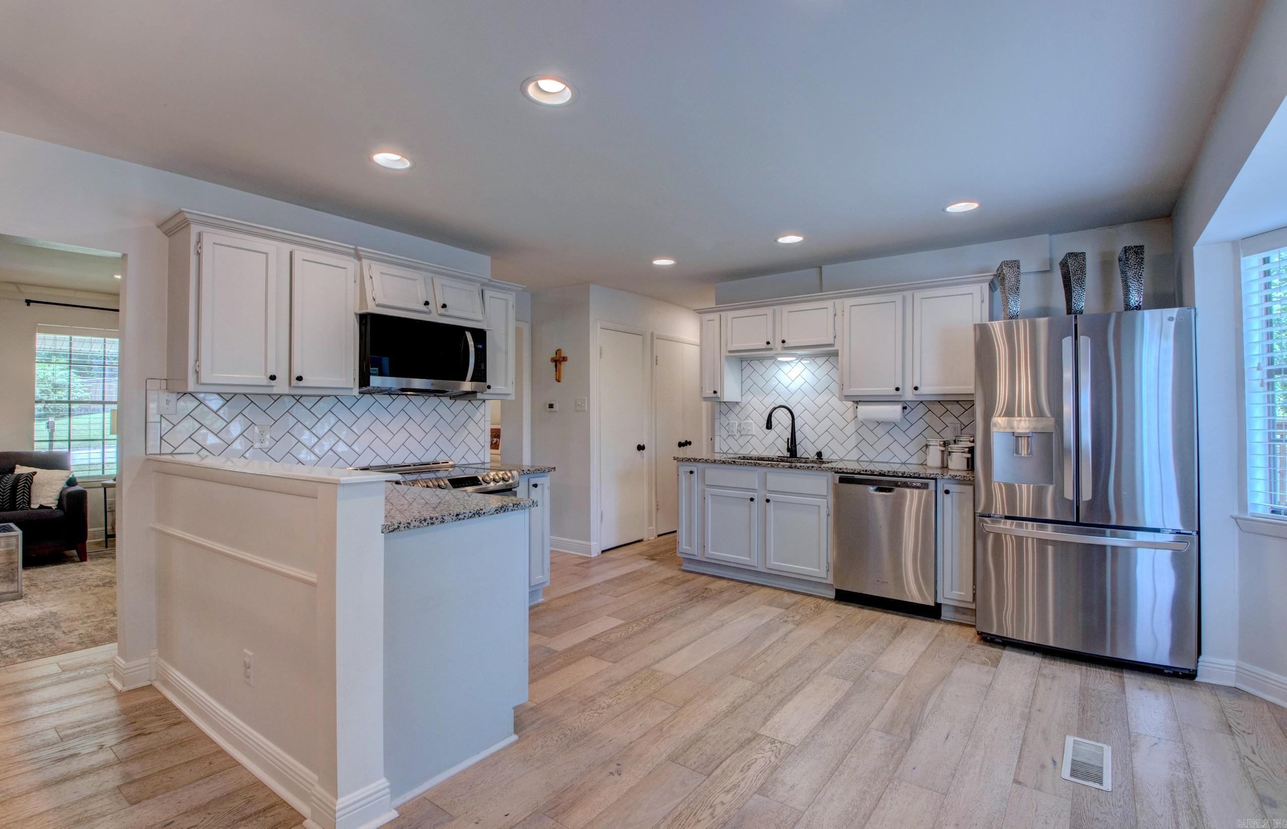 PARKWAY PLACE - Residential