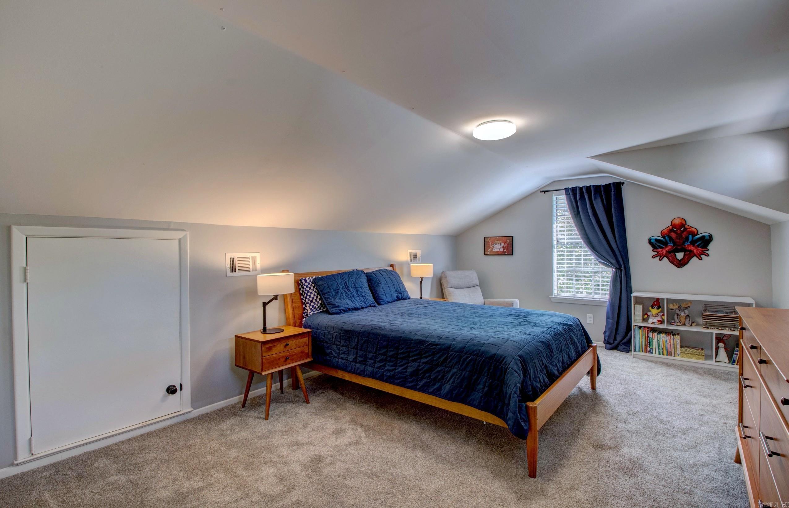 PARKWAY PLACE - Residential