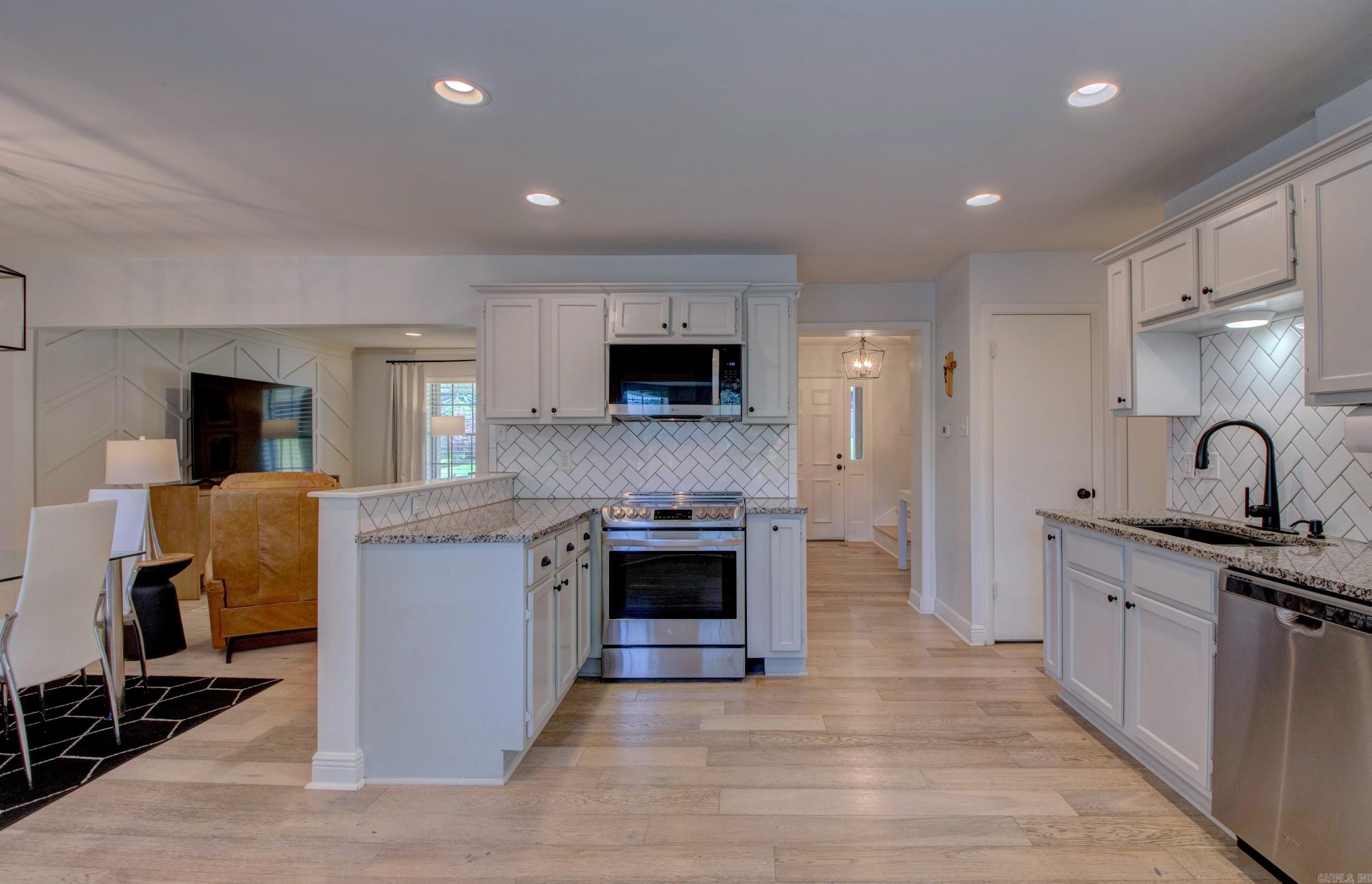 PARKWAY PLACE - Residential