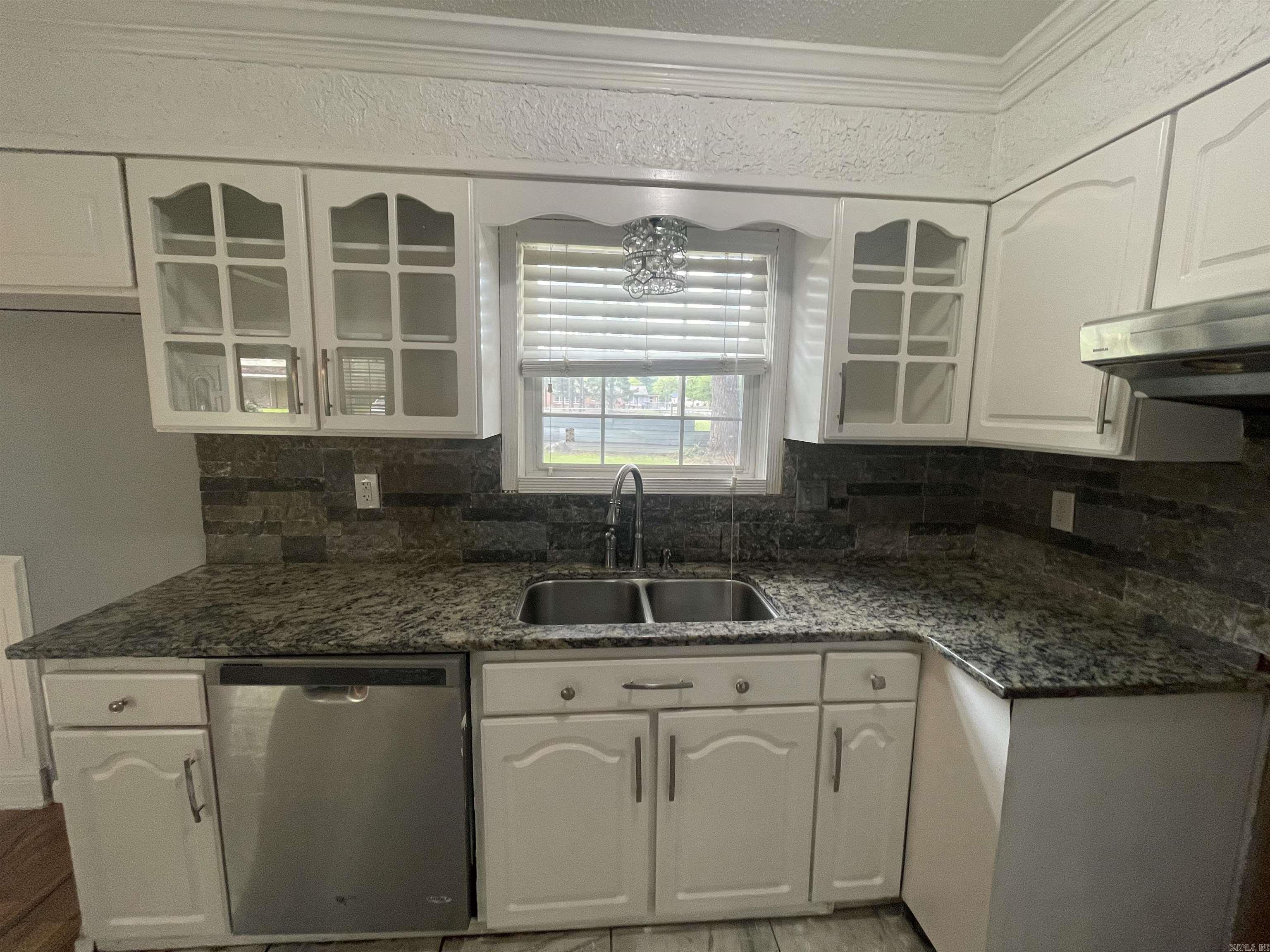 CASTLEWOOD - Residential