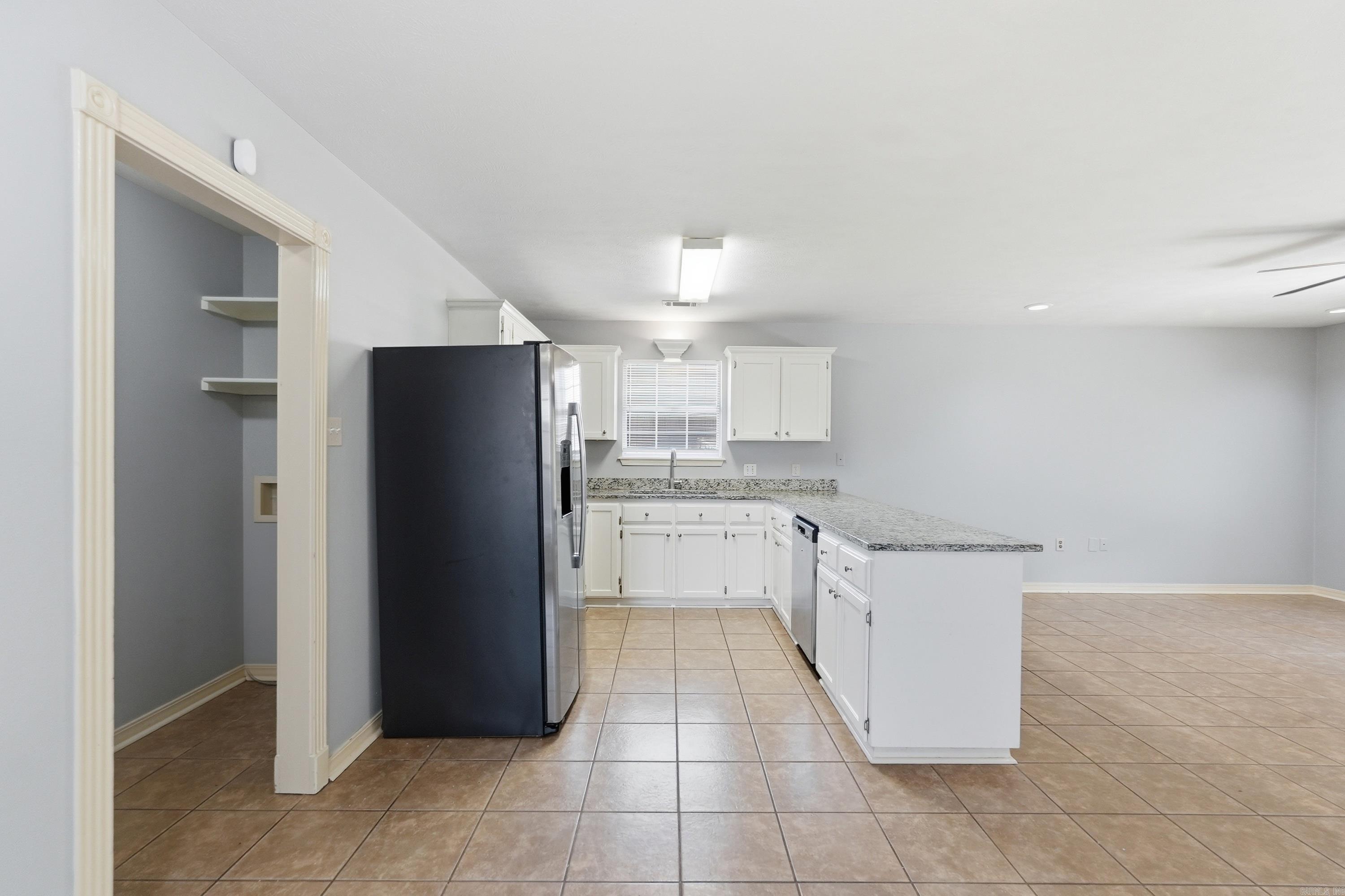 HUNTERS COVE - Residential