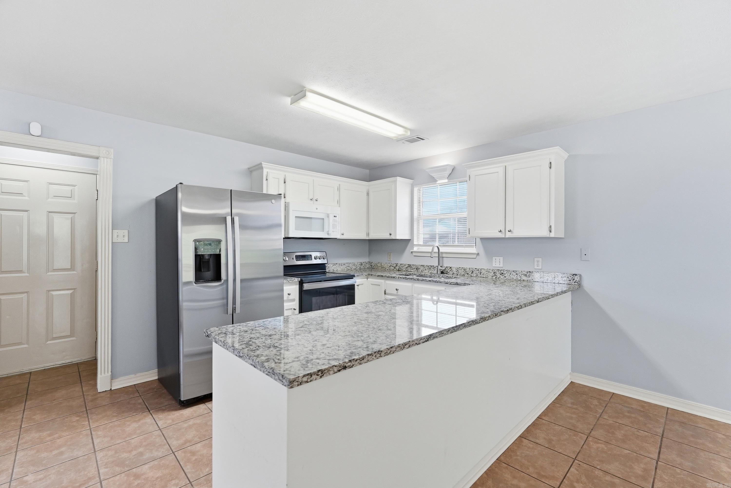 HUNTERS COVE - Residential