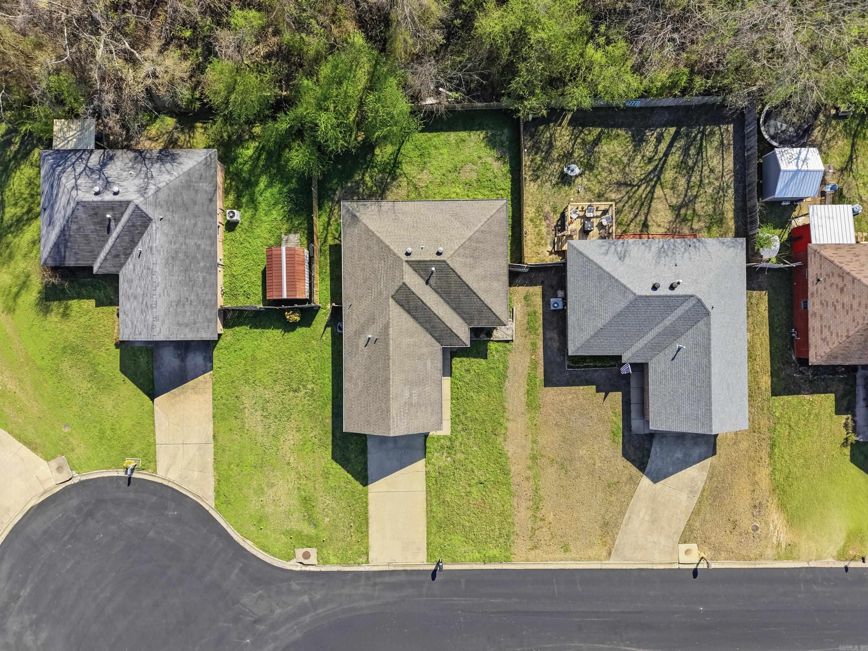 HUNTERS COVE - Residential