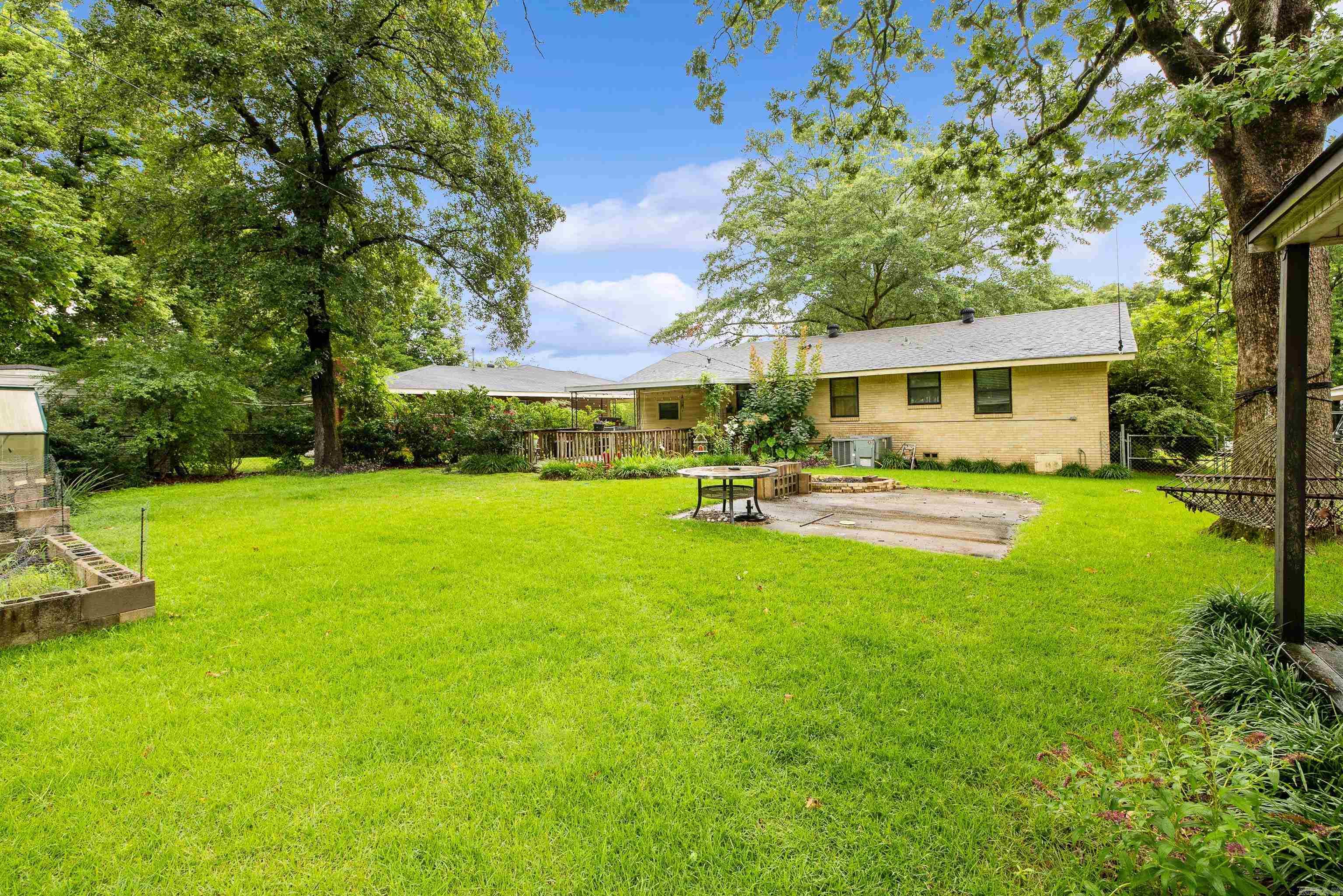 Broadmoor - Residential