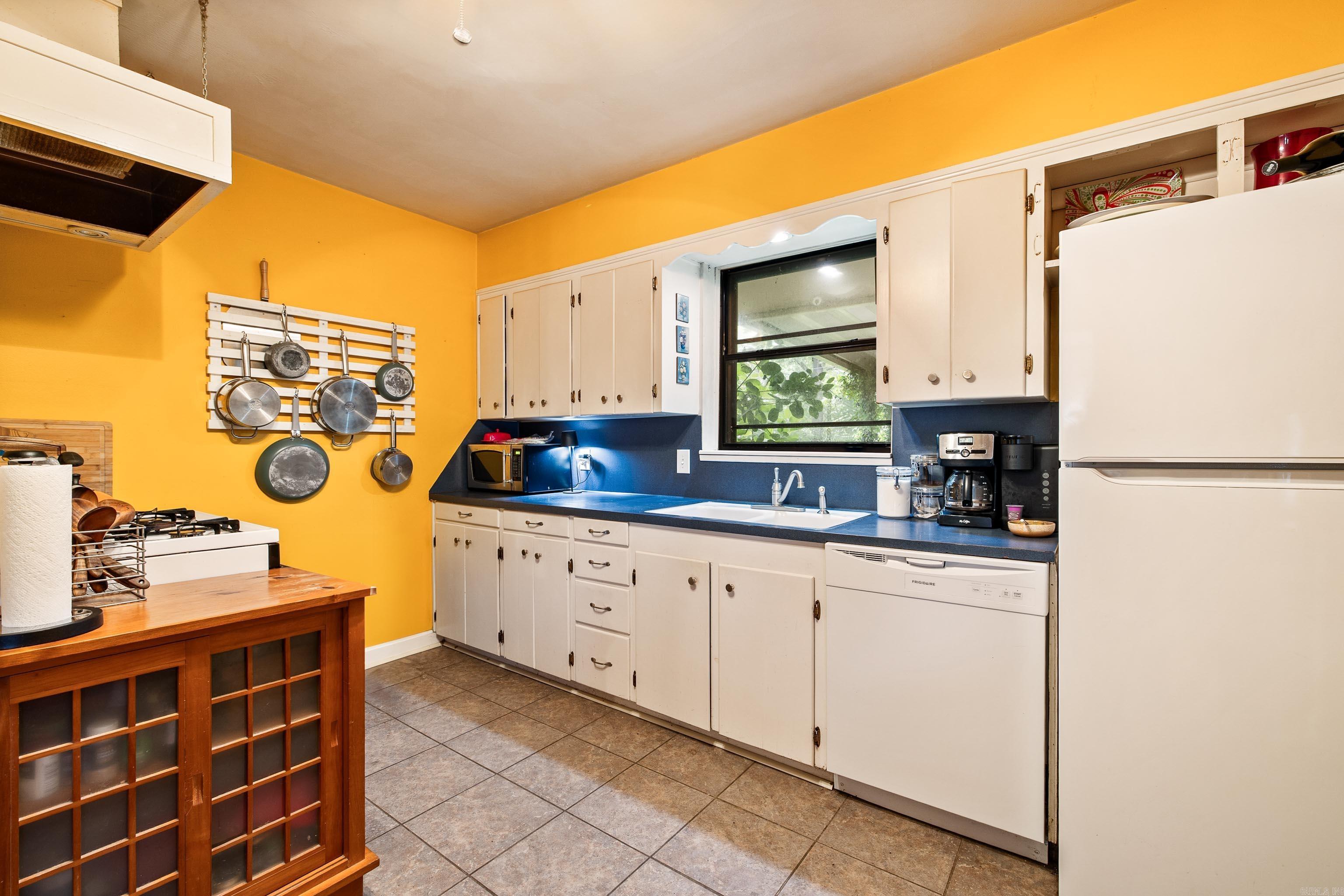 Broadmoor - Residential