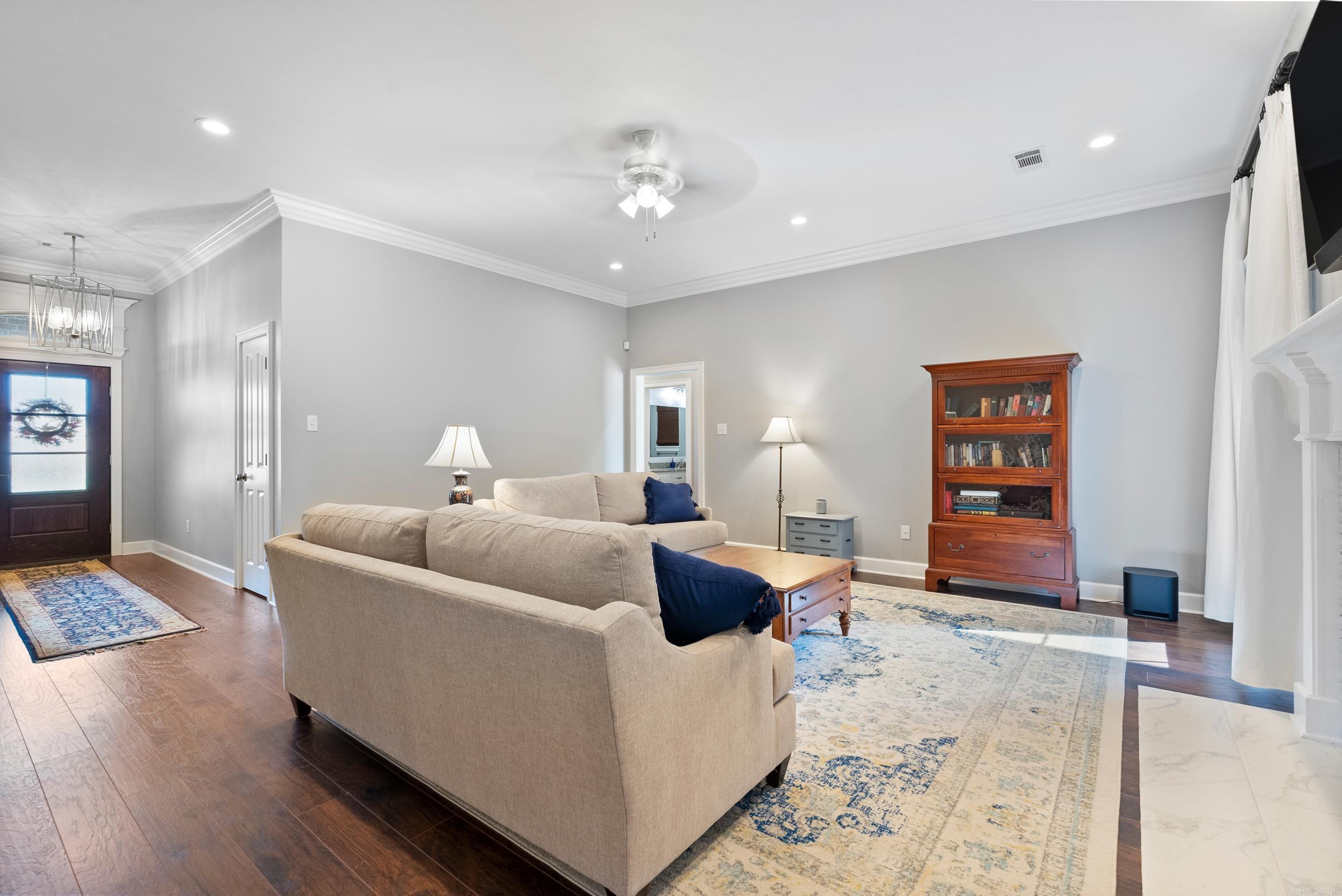 CATHERINE PLACE - Residential