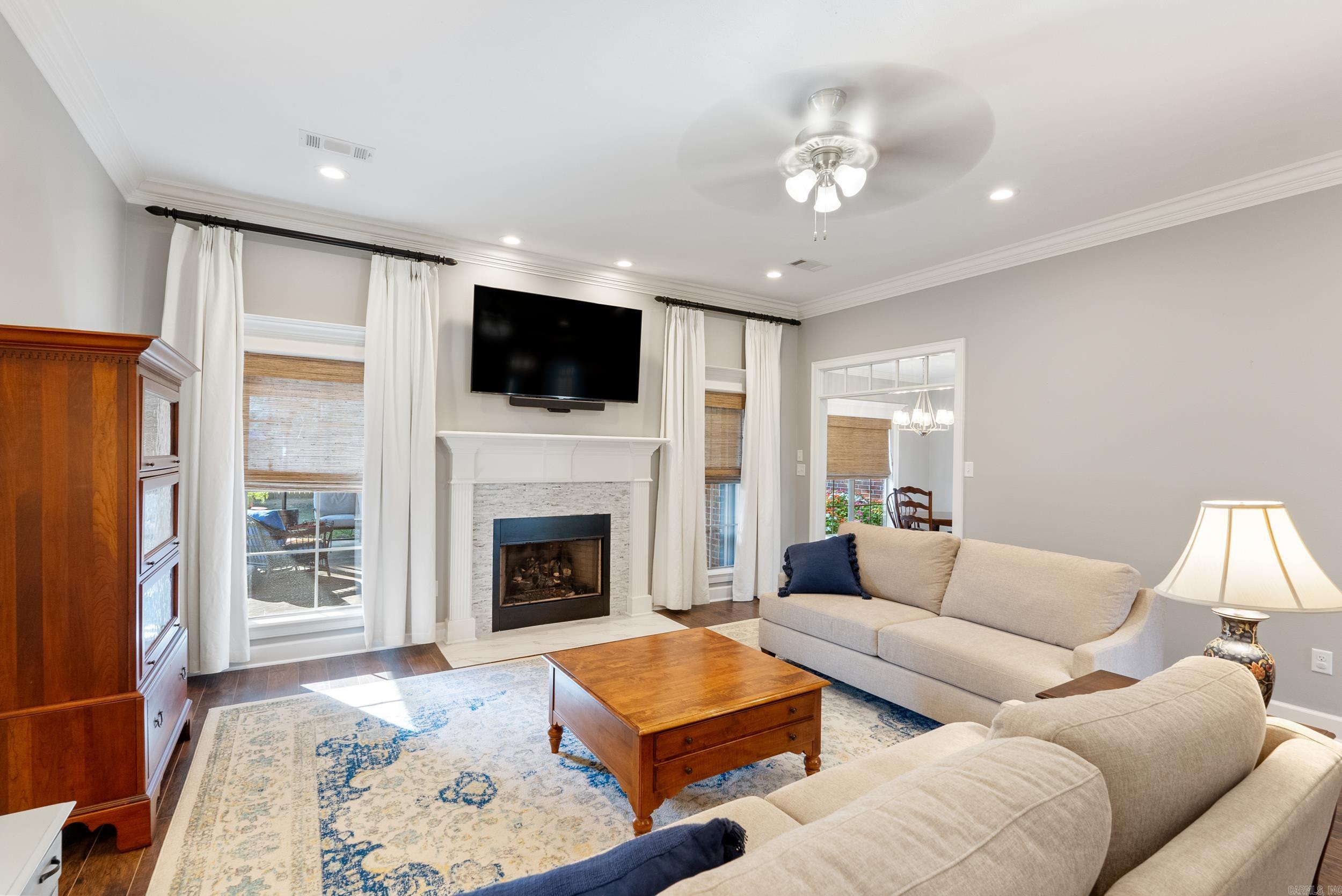 CATHERINE PLACE - Residential