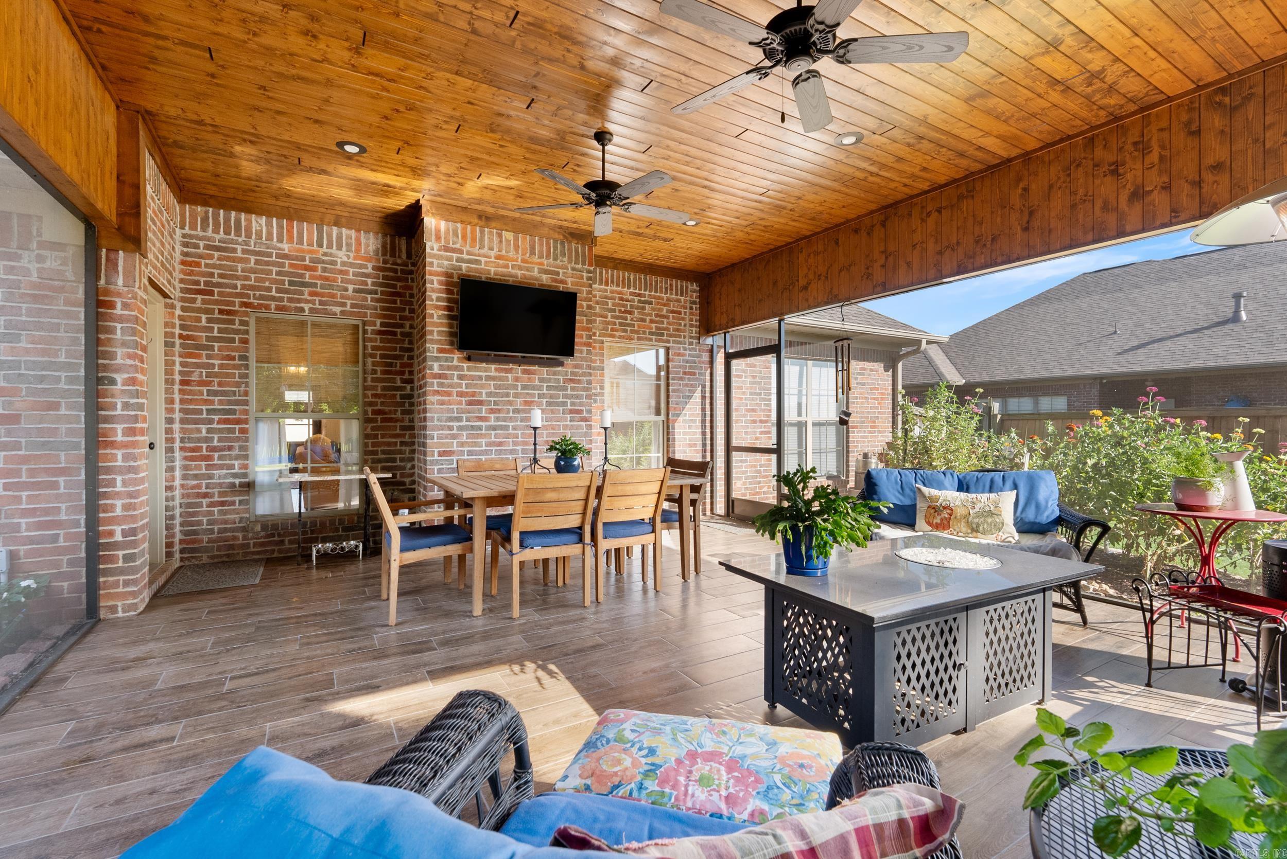 CATHERINE PLACE - Residential